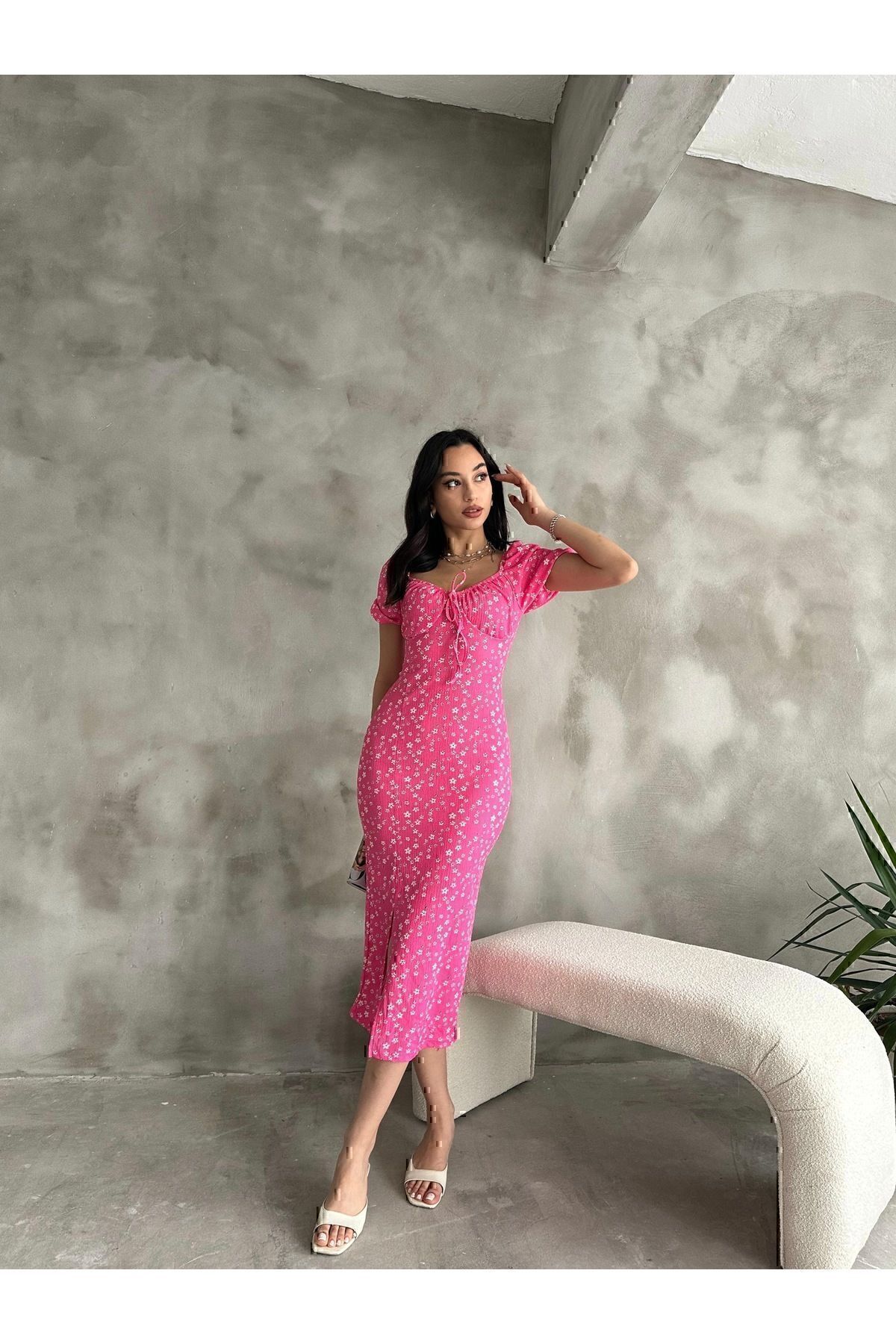 Yazlık Çiçek Desen Karpuz Kol Yırtmaç Detay Elbise - Pembe