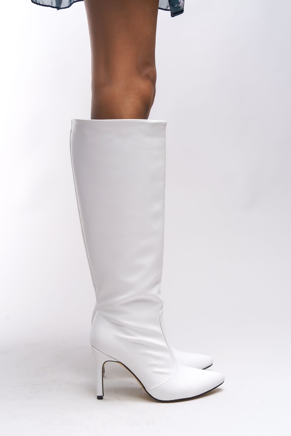 Riccon-Weiße Hilnaril-Damenstiefel mit spitzem Absatz - 00123000 5