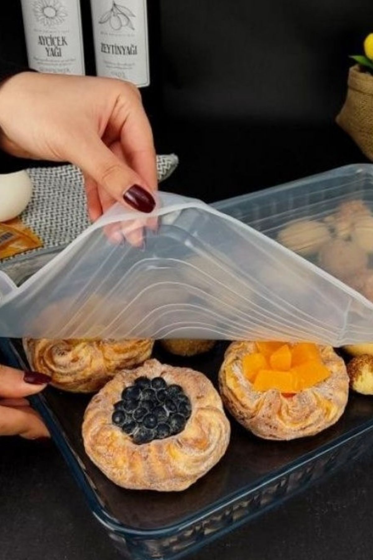Meturas-27X40 cm Stretch Silicone Rectangular Pyrex Cover - Maintaining Freshness 3