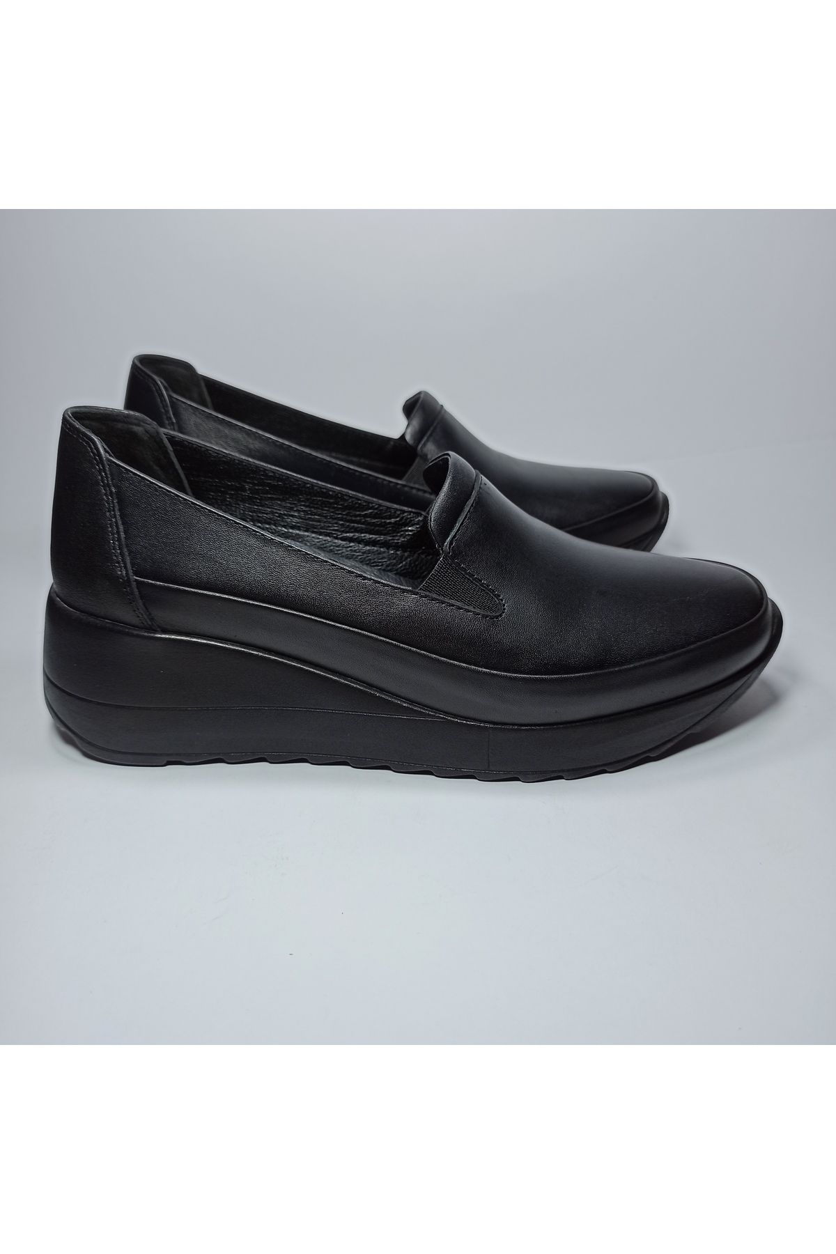 KLC-Genuine Leather Women's Shoes - Comfortable Casual Model, Black Color 4