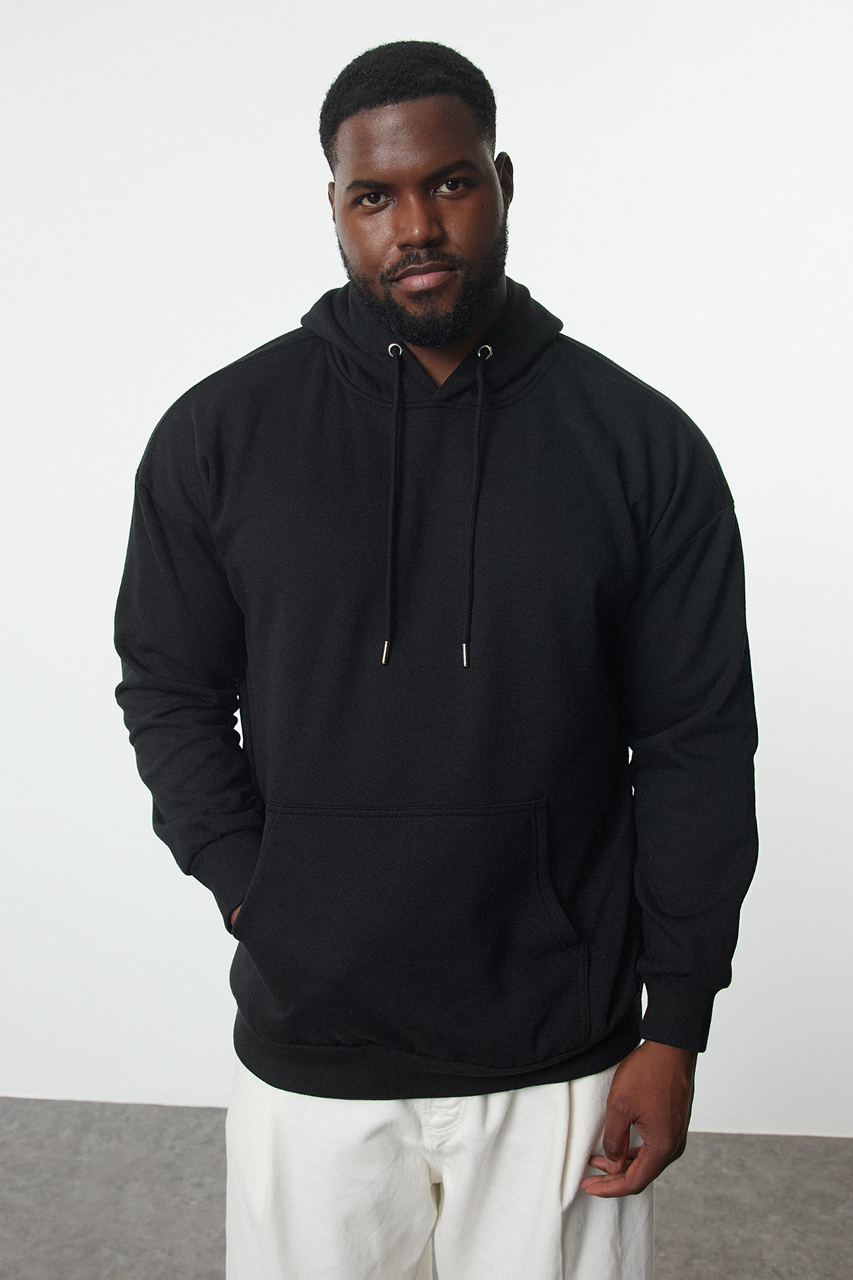 Trendyol Collection-Black Oversize Hooded Sweatshirt - Plus Size TMNAW25AO00002 3