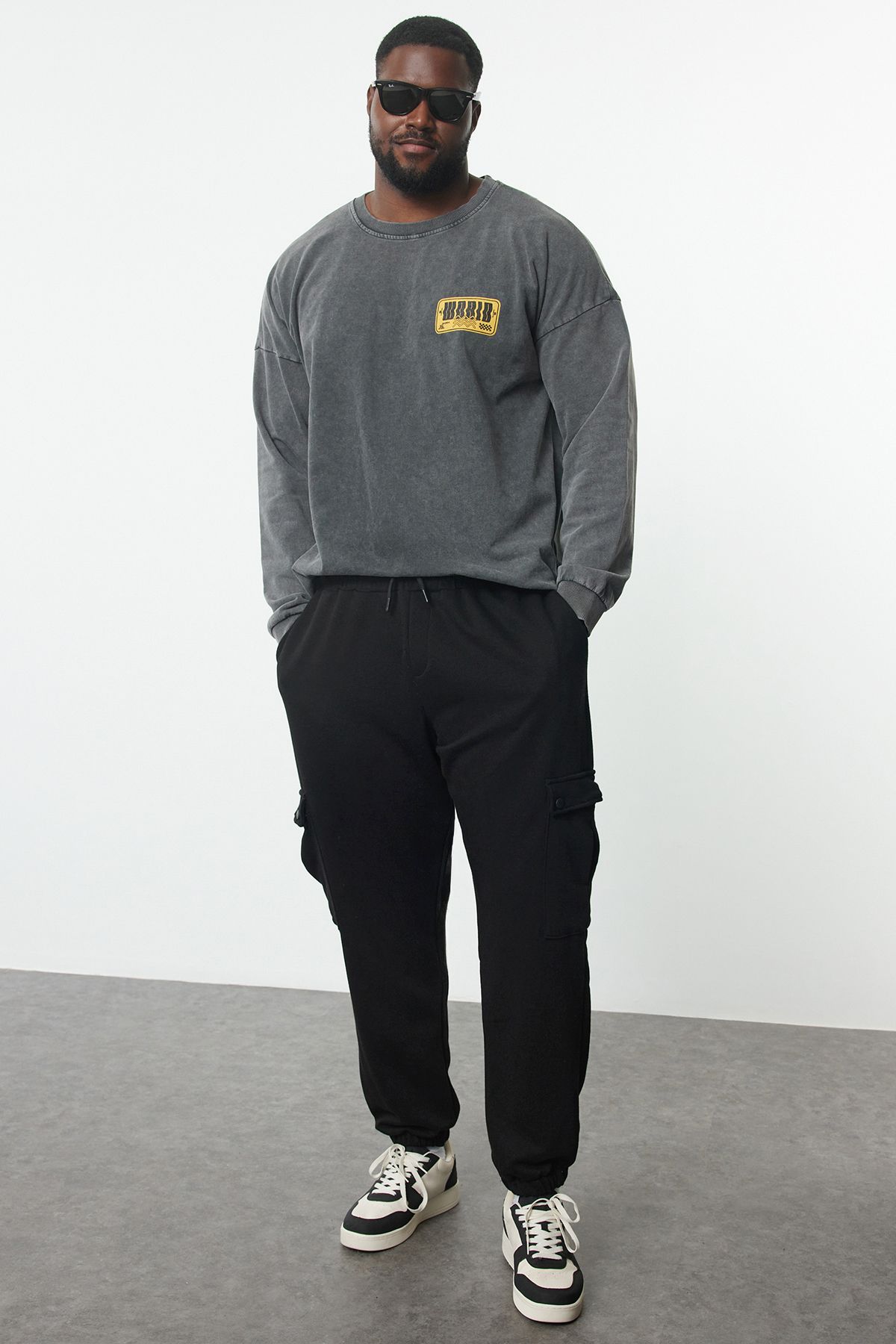 complete the look image