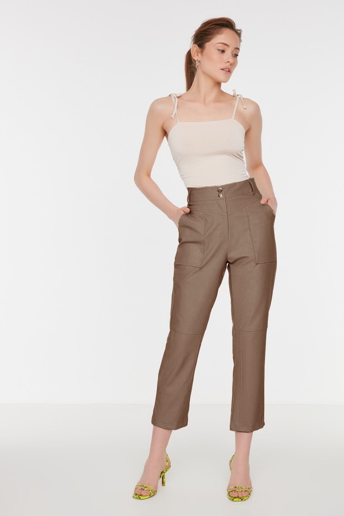 Trendyol Collection Jasnobrązowe Spodnie Cygaretki Ze Sztucznej Skóry - Kobieta - 38
