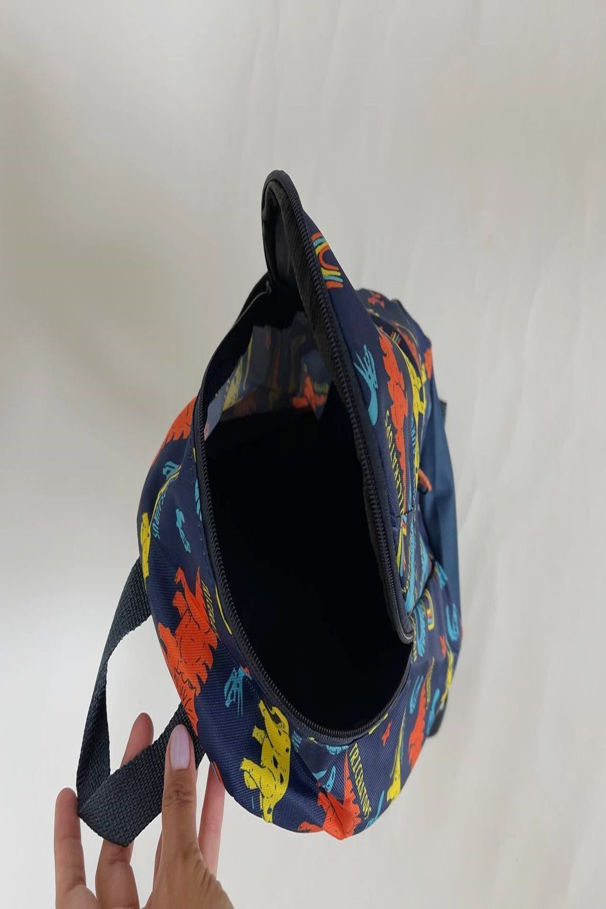 کوله پشتی پسرانه و بچگانه پسر دایناسور اورجینال chantacim
