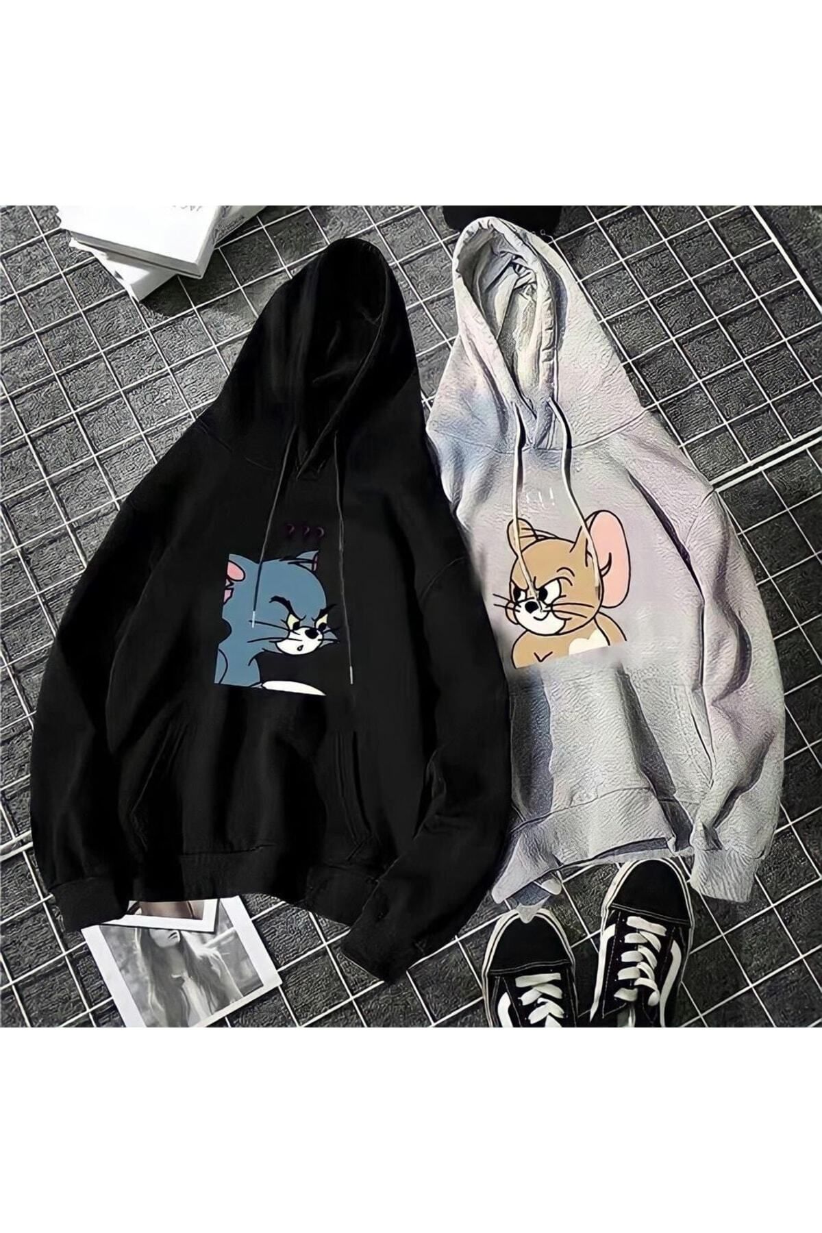 tom le gris et jerry le poignée de deux femmes avec un sweat à capuche oversize