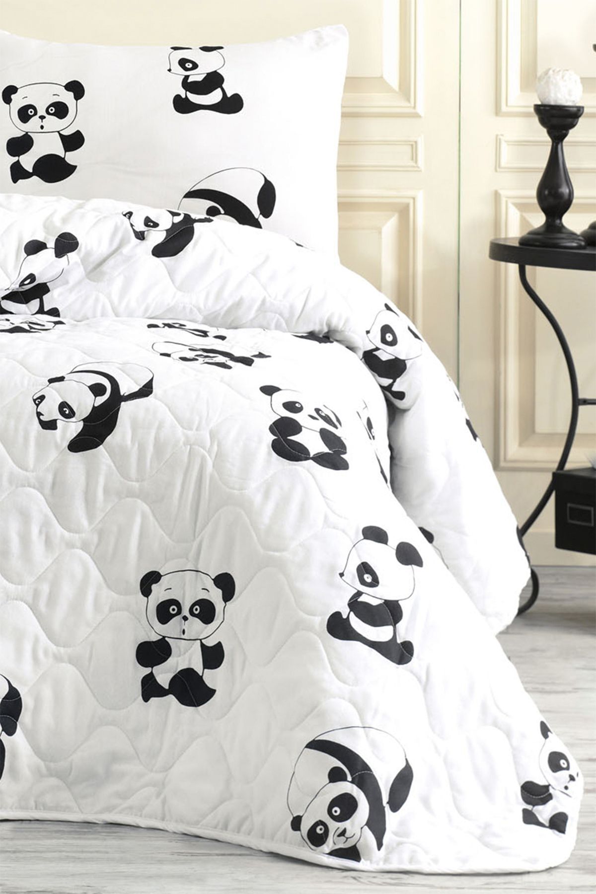 Eponj Home-Quilted Bedspread Set Single B&W Panda 2