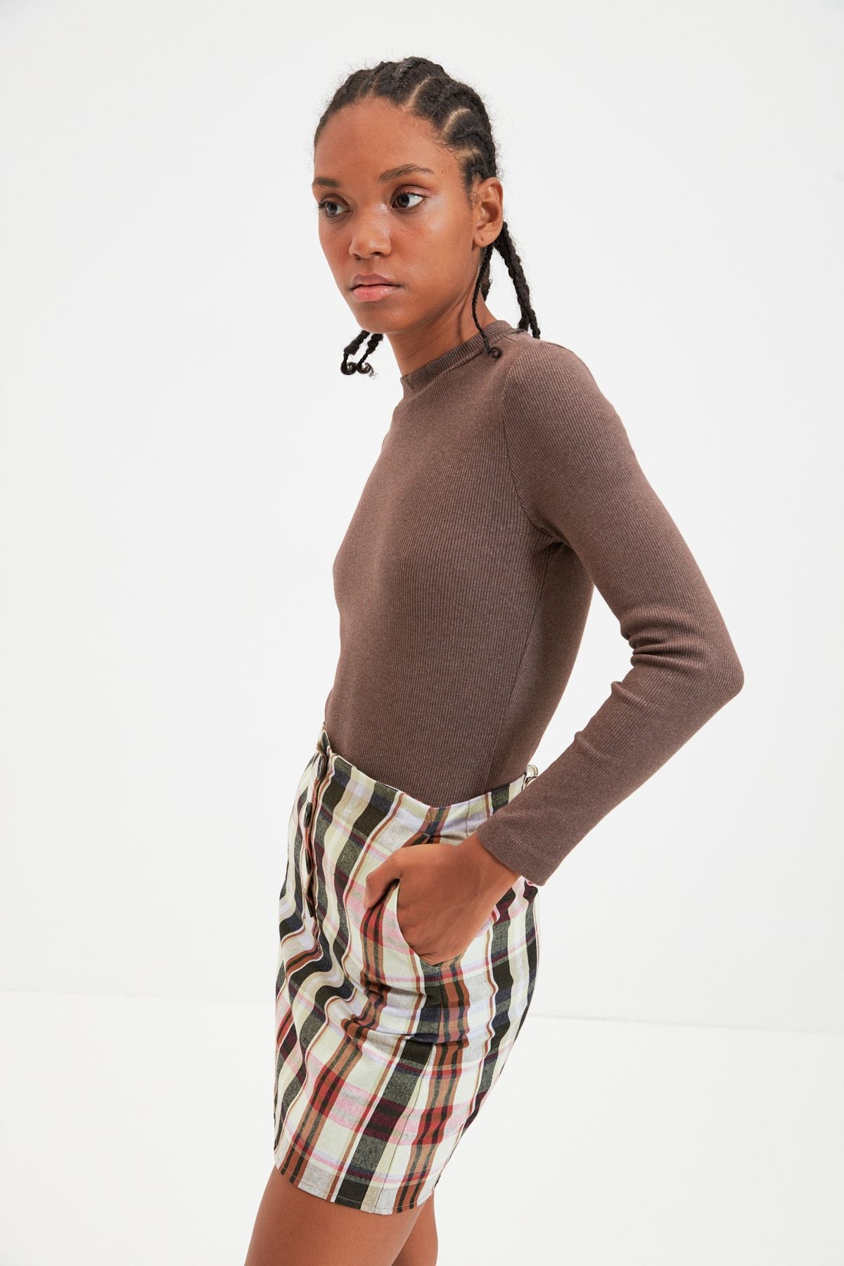 Trendyol Collection Body Braun Slim Fit Fast ausverkauft