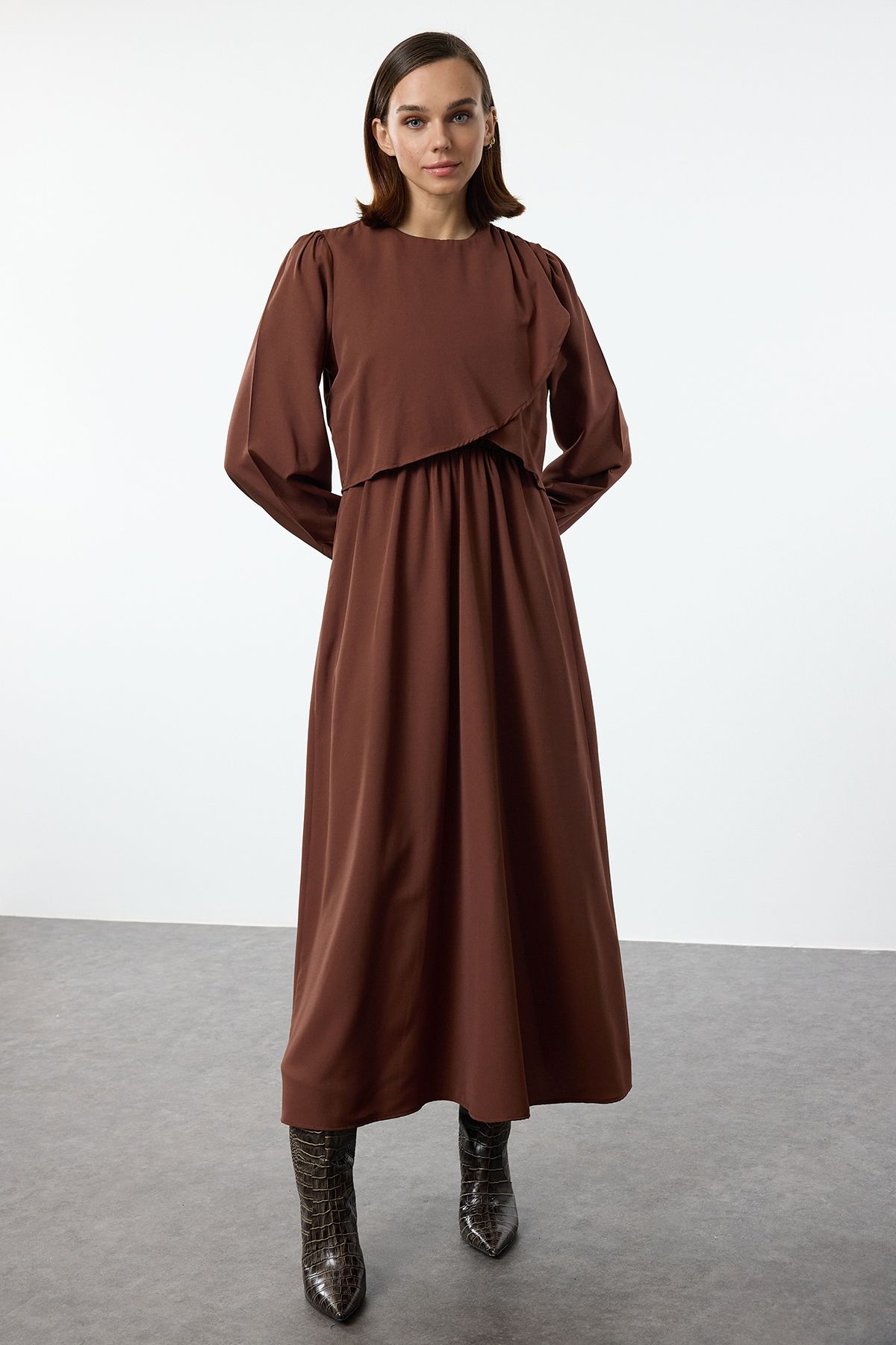 Trendyol Modest-Rochie maro țesătă cu detaliu peplum - TCTAW25EB00083 2