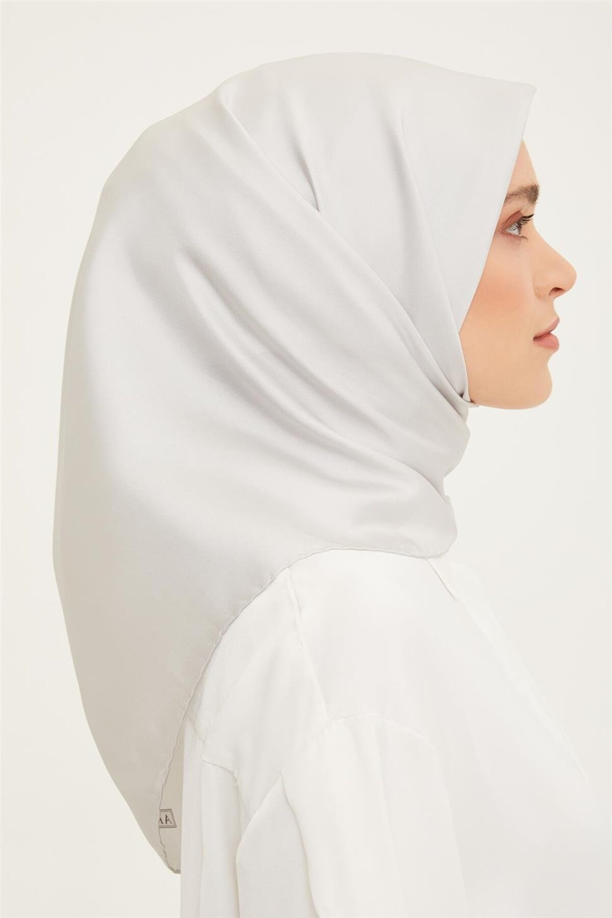 روسری زنانه آرمینه | E22YA0010D02-152 Armine - Image 2