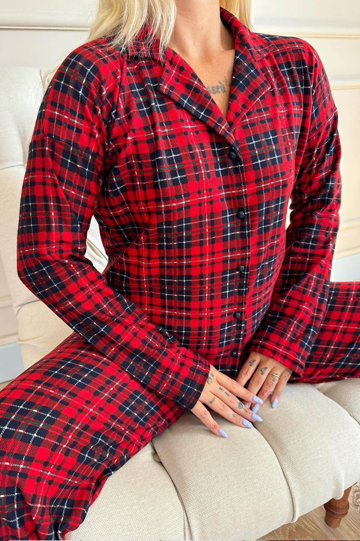 Pijamaevi-Long Sleeve Velvet Pajama Set - Buttoned Front, Checkered Pattern 6