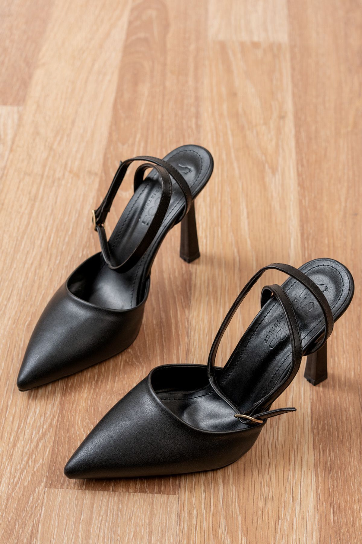 bakacstore  Kadın Siyah Deri Arkası Bantlı Topuklu Ayakkabı - Görsel 4