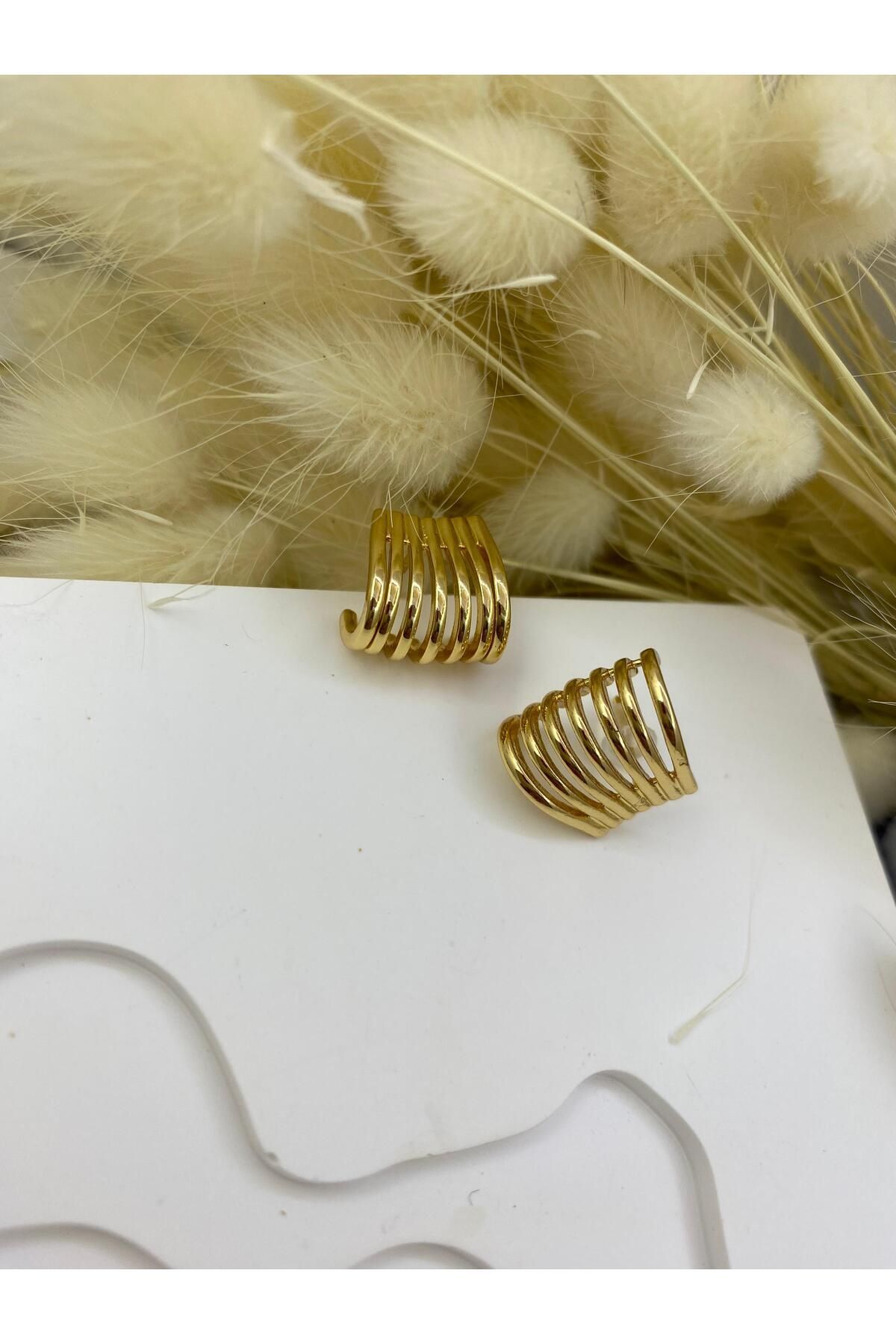 KARARMAZ İTHAL ÇELİK GOLD RENK TREND KÜPE