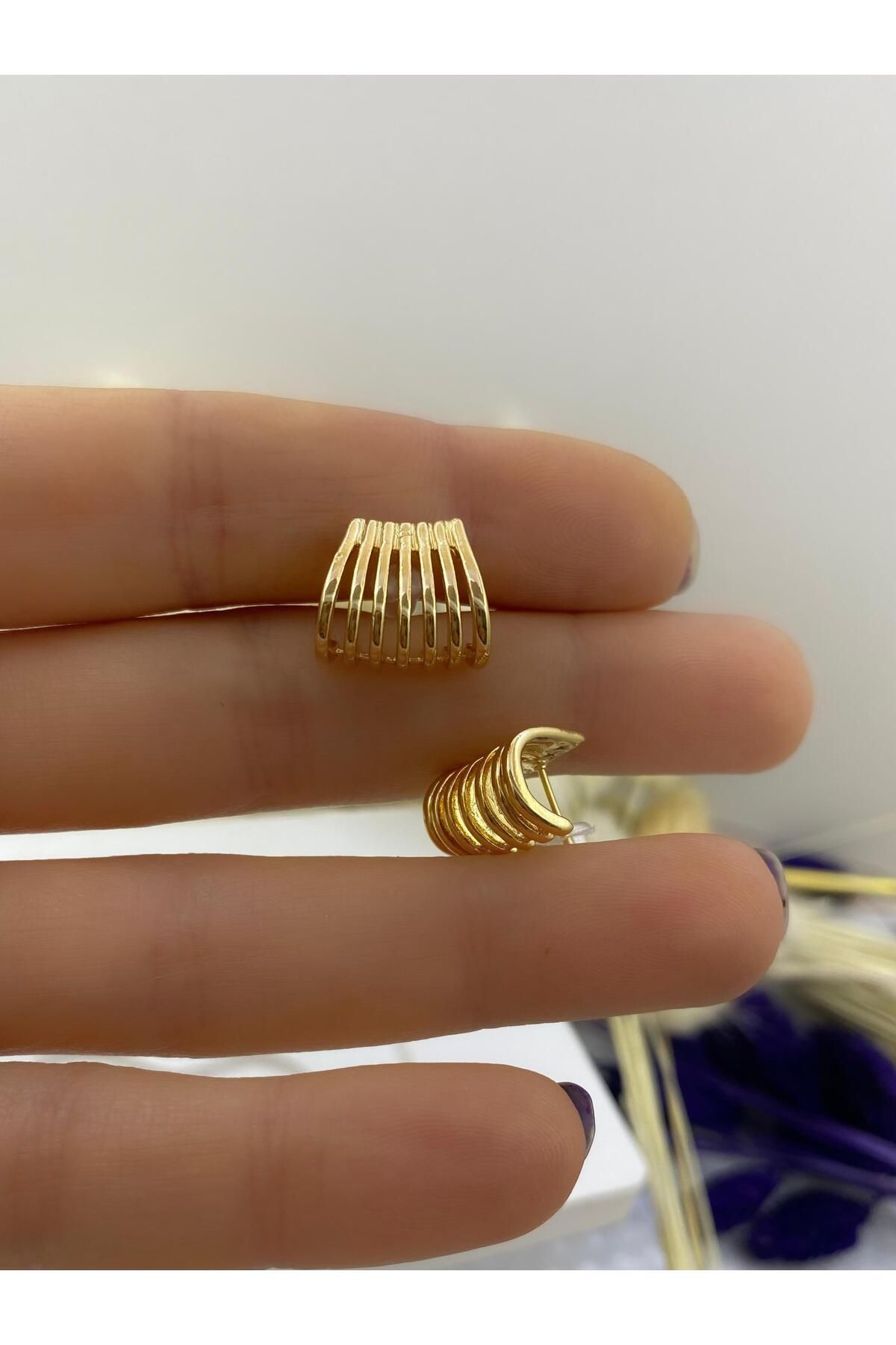 KARARMAZ İTHAL ÇELİK GOLD RENK TREND KÜPE