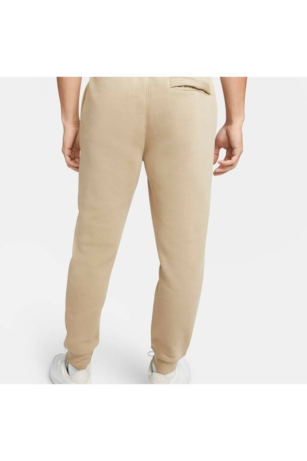 Beige joggers nike best sale