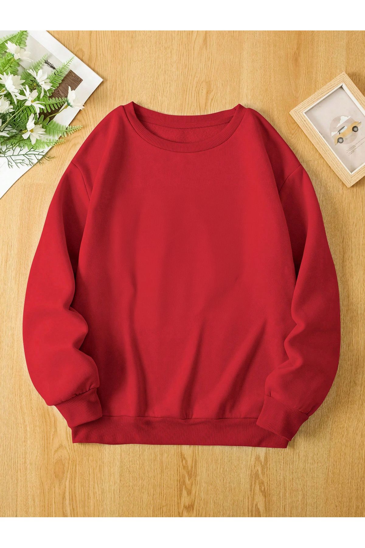Plain red crewneck sweatshirt discount