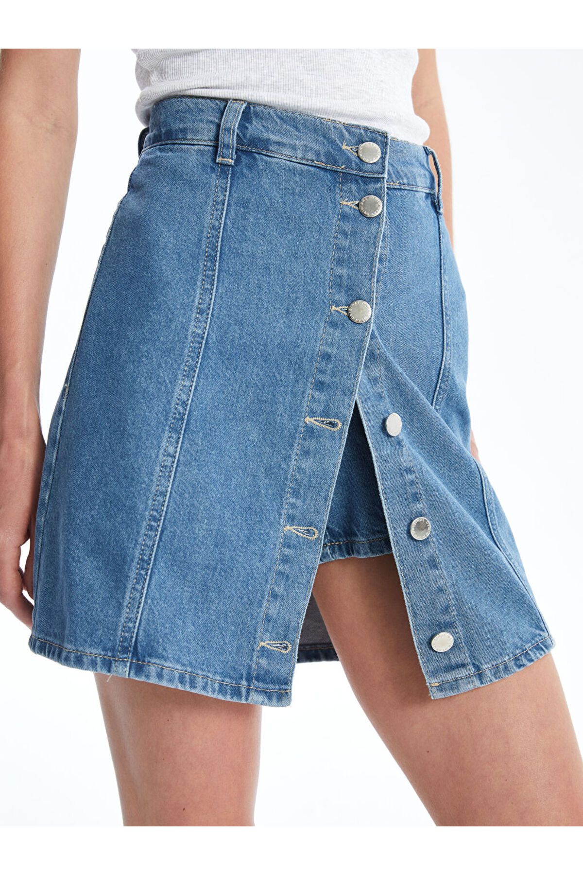LC Waikiki-Fusta de damă cu pantaloni scurți din Jean - Standard Fit 3