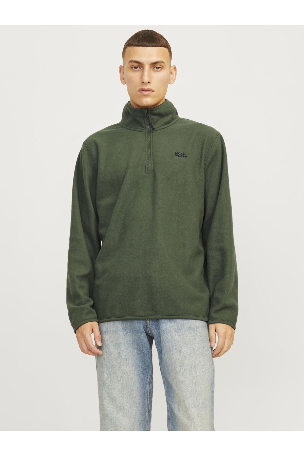 complete the look image