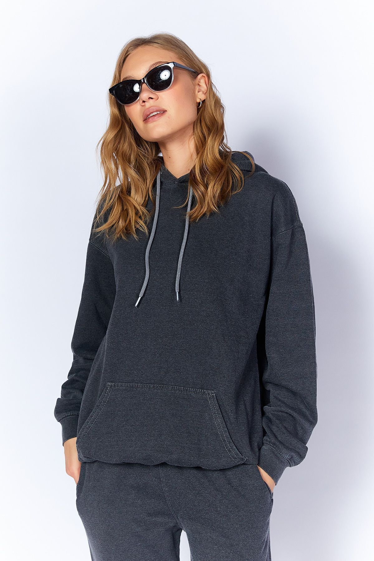 Antrasit Eskitme/soluk Efektli Regular/normal Kalıp Kapşonlu Kanguru Cepli Örme Sweatshirt | MKW278851-01