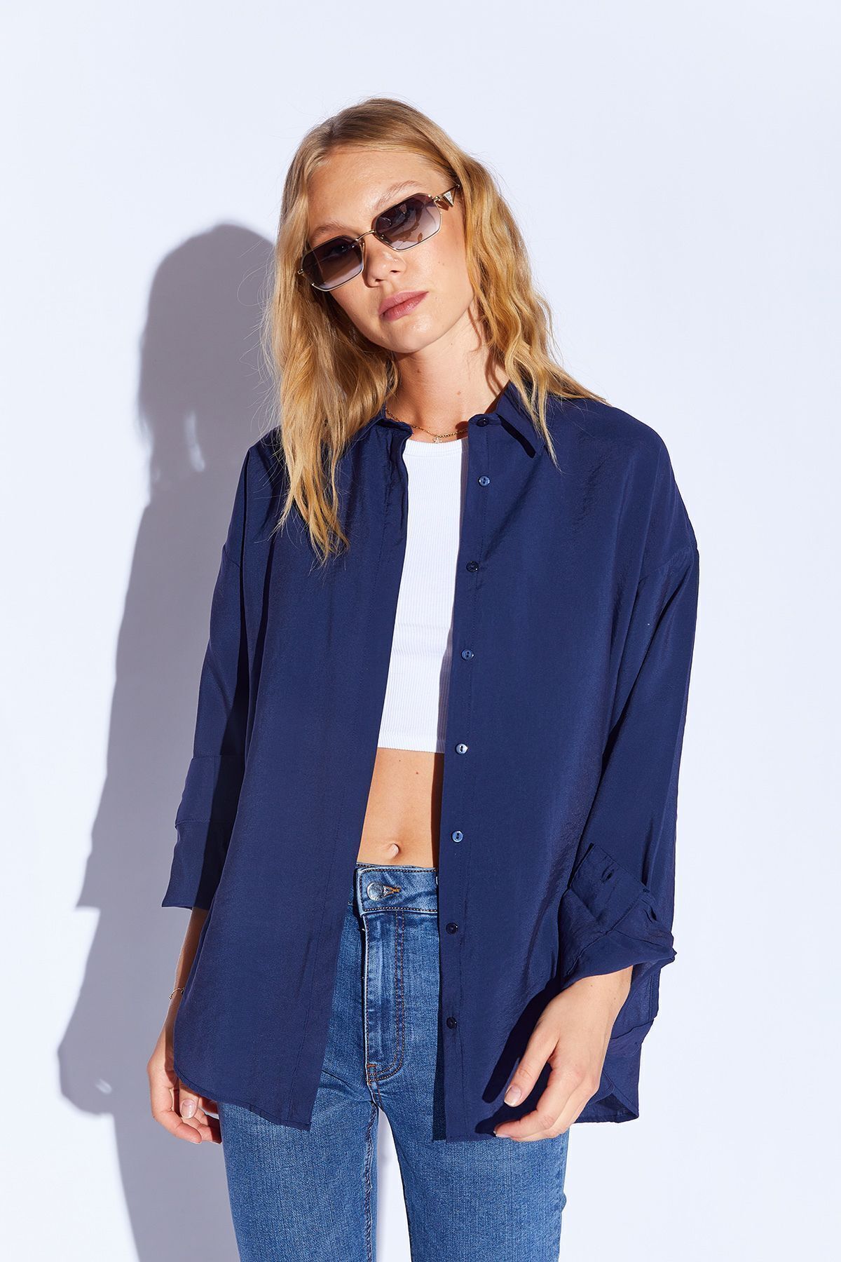 Lacivert Modal Soft Dokulu Yumuşak Gizli Pay Detaylı  Oversize Kadın Gömlek  | Mks168262-01