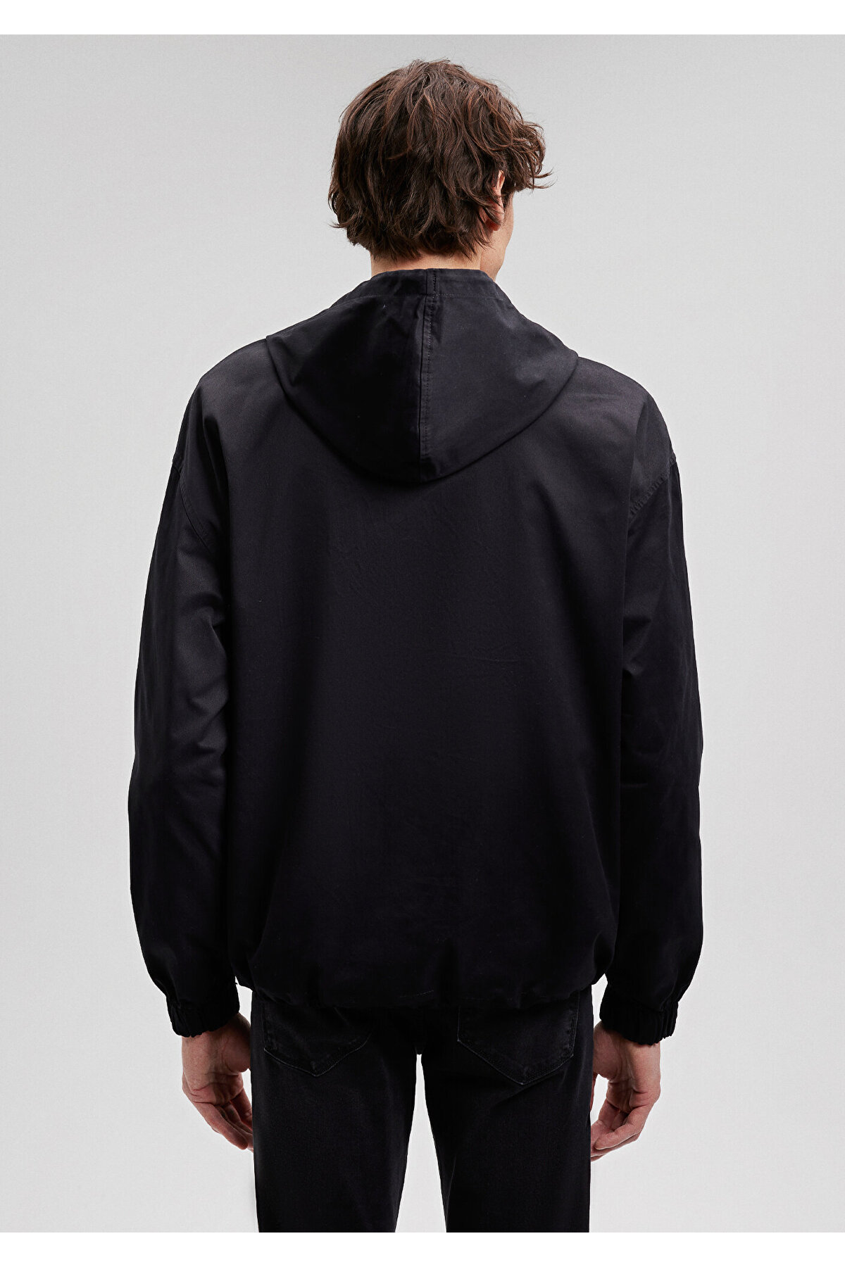 پیراهن پاییزی Mavi اورجینال مردانه برند ماوی TYCPQCRQYN170943590637177 Black Shirt Oversize / Wide Cut 0210807-900 - تصویر 4