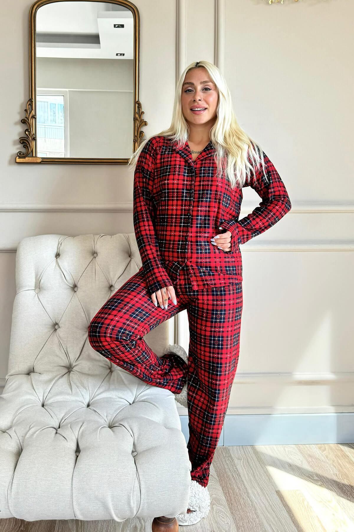 Pijamaevi-Long Sleeve Velvet Pajama Set - Buttoned Front, Checkered Pattern 7