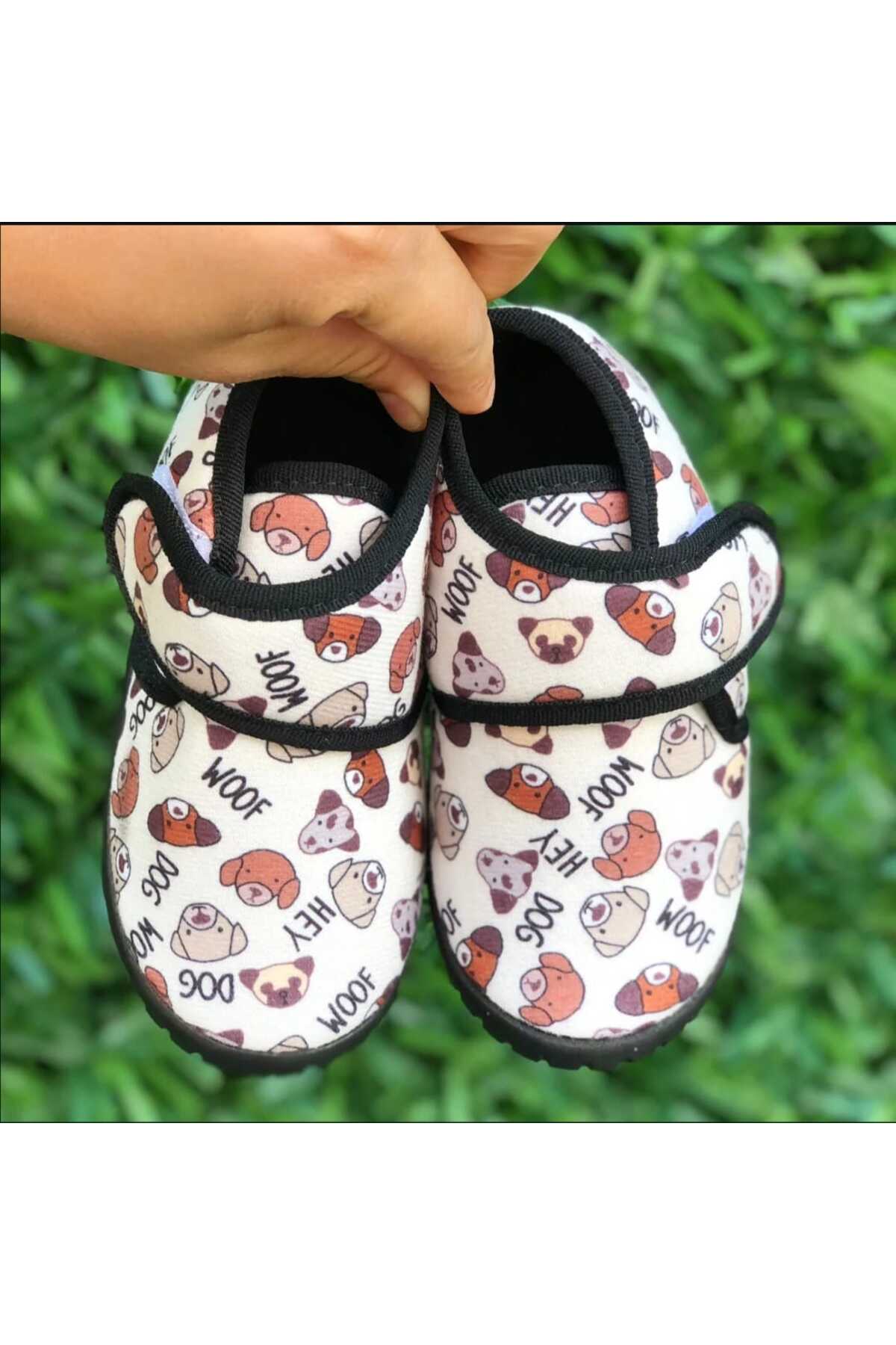 Kids Snoozies Home School Shoes Soft Anti-Slip Lightweight Sole Velcro Nursery Shoes