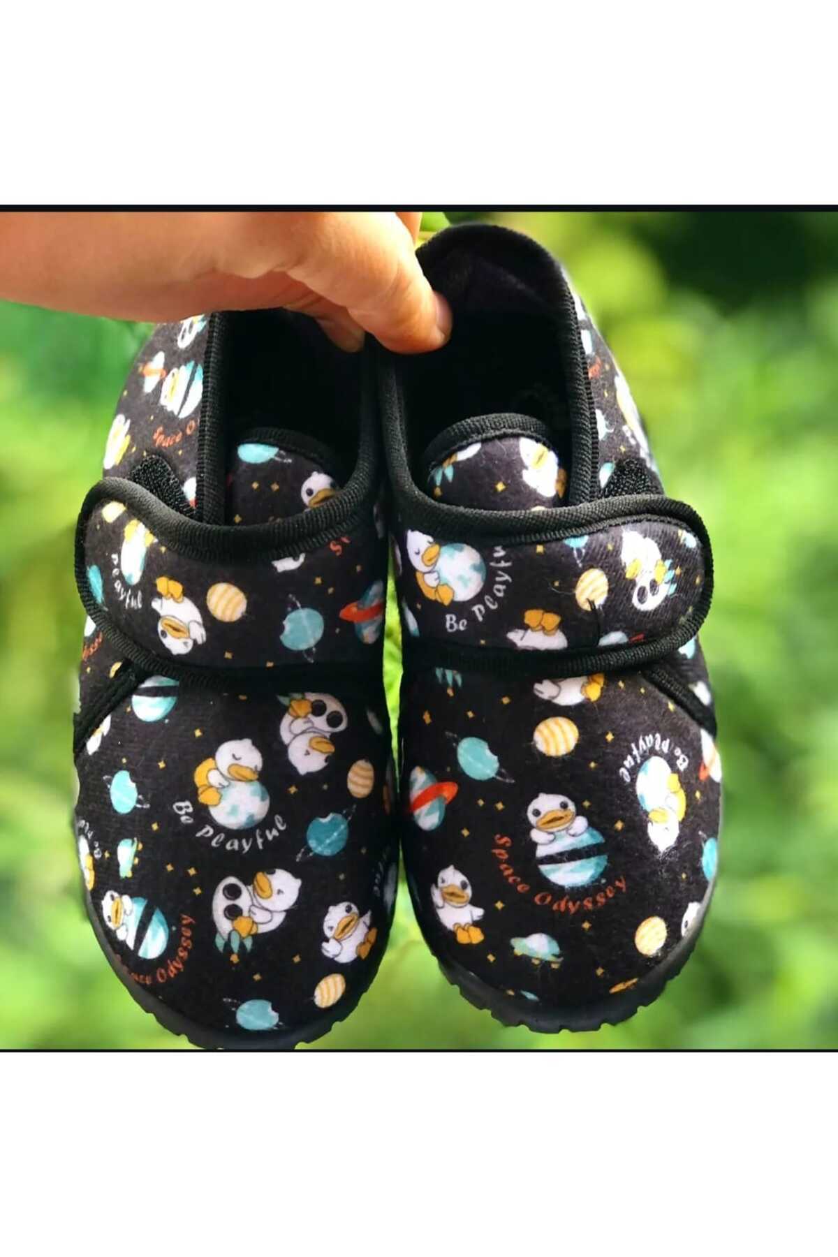 Kids Snoozies Home School Shoes Soft Anti-Slip Lightweight Sole Velcro Nursery Shoes