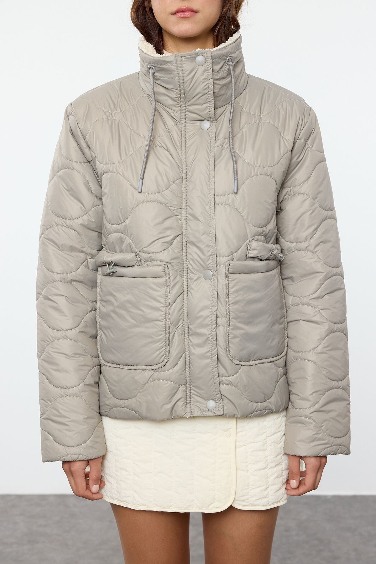 Trendyol Collection-Szürke, állógallérral steppelt kabát - normál szabású TWOAW25MO00175 3