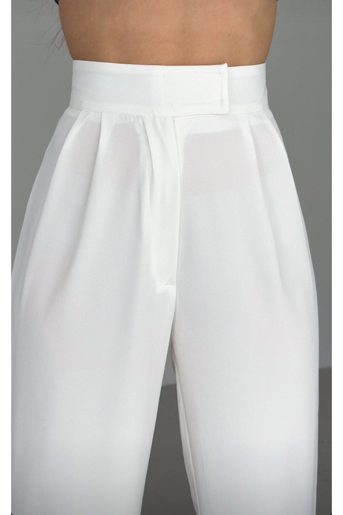 https://cdn.dsmcdn.com/ty1532/product/media/images/prod/QC/20240820/17/2eb64637-8f51-35e8-842b-13c5cdcf80af/1_org_zoom.jpg