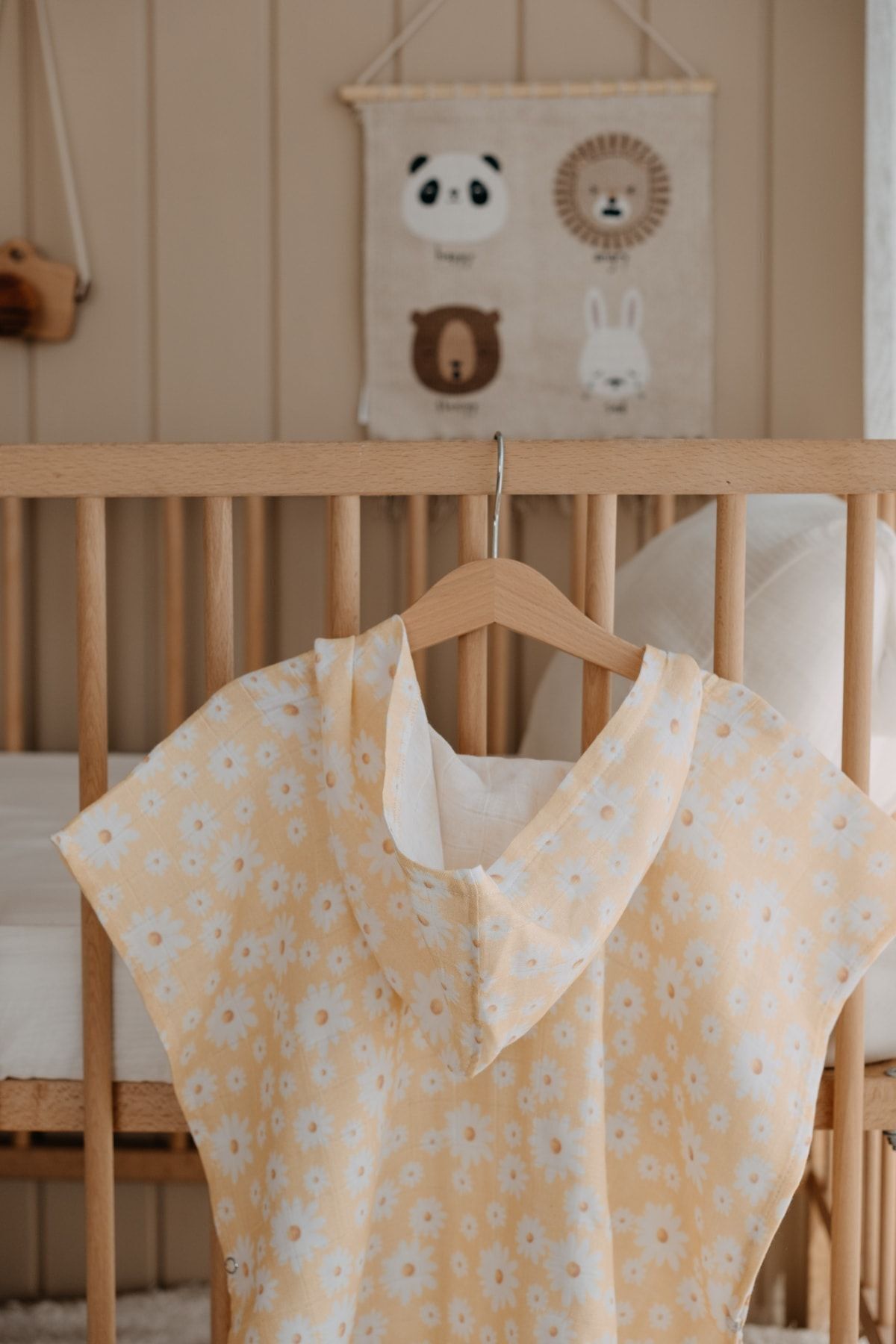 Meymen Baby-Organic Muslin Poncho with Daisy-Snaps 4