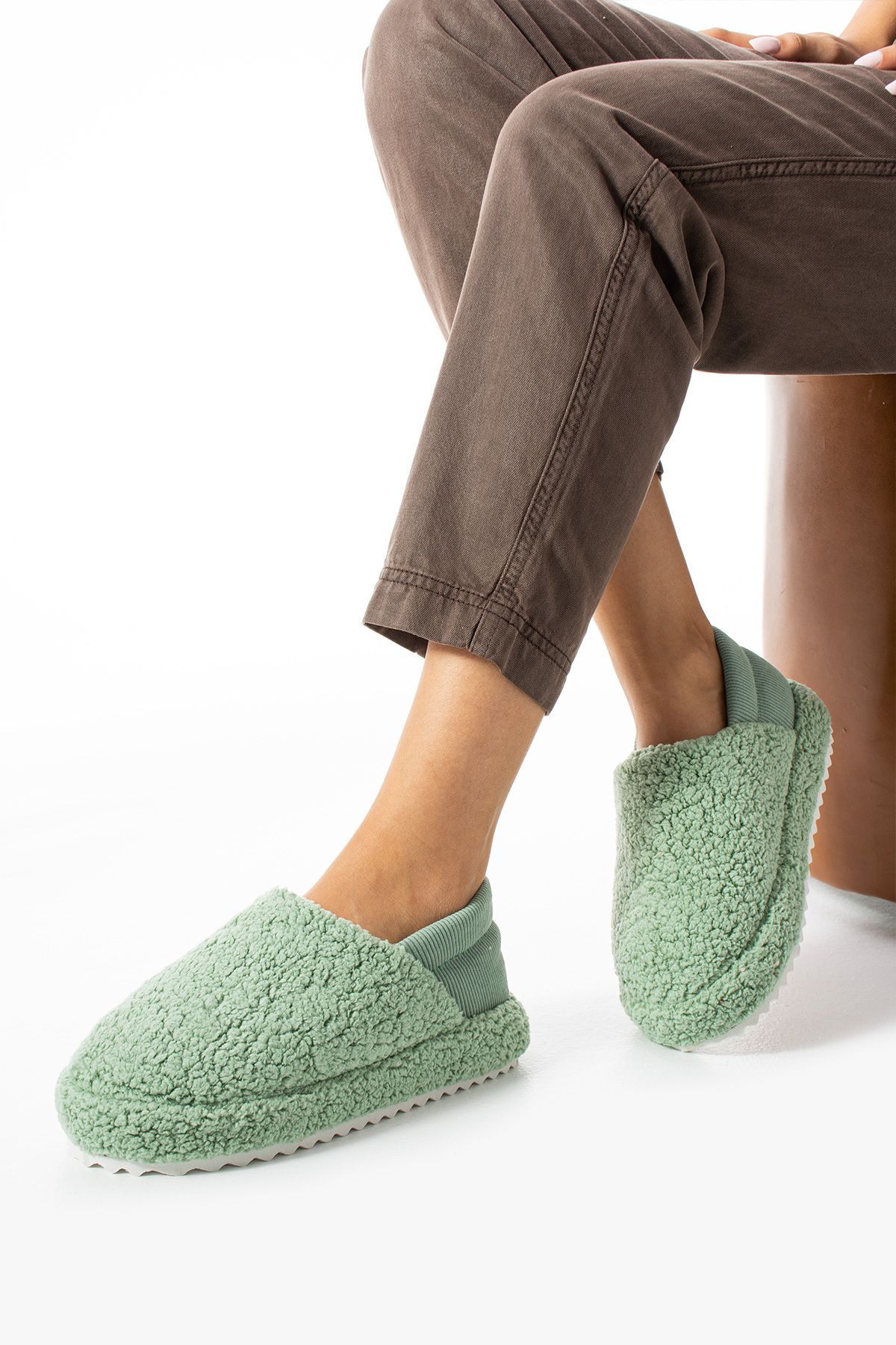 Moda Devrin-Green Slippers - Home Boots and Towel Fabric with Elastic Back (Product Developed) 3