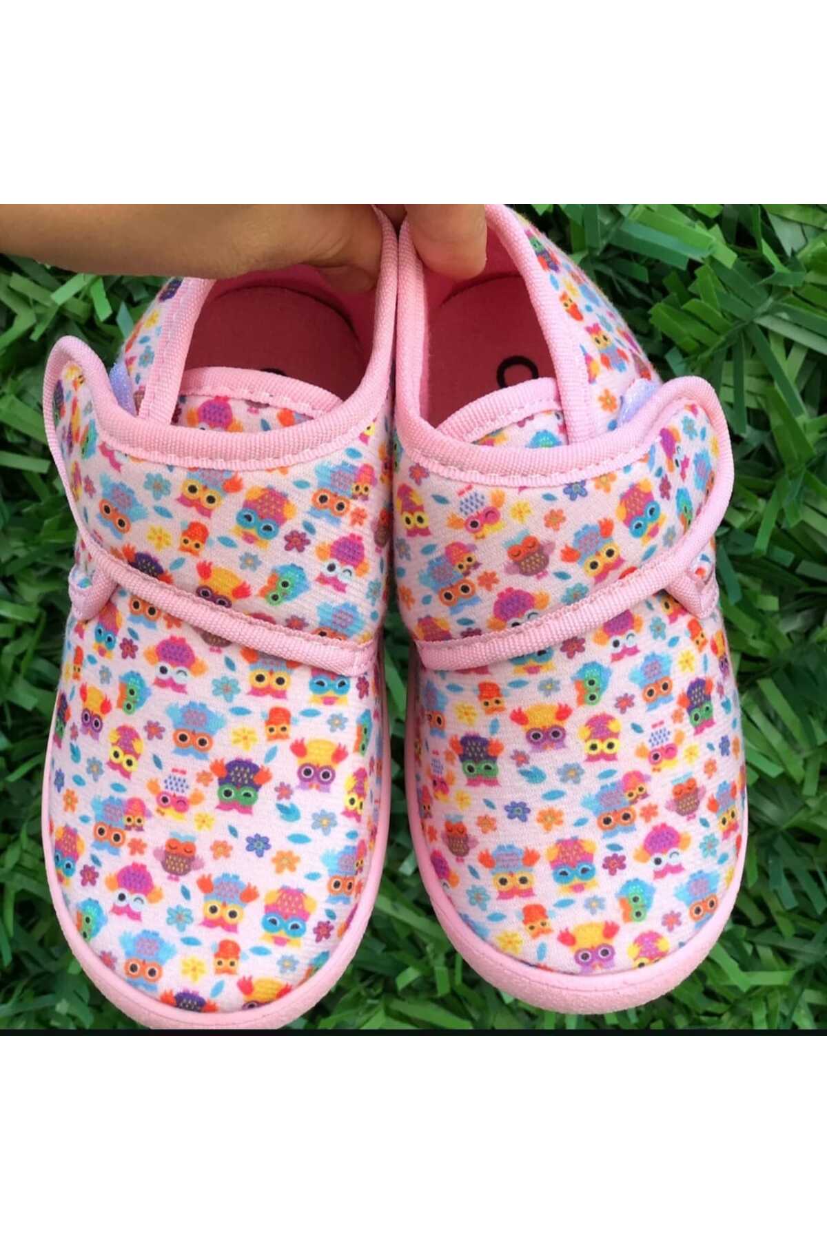 Kids Snoozies Home School Shoes Soft Anti-Slip Lightweight Sole Velcro Nursery Shoes