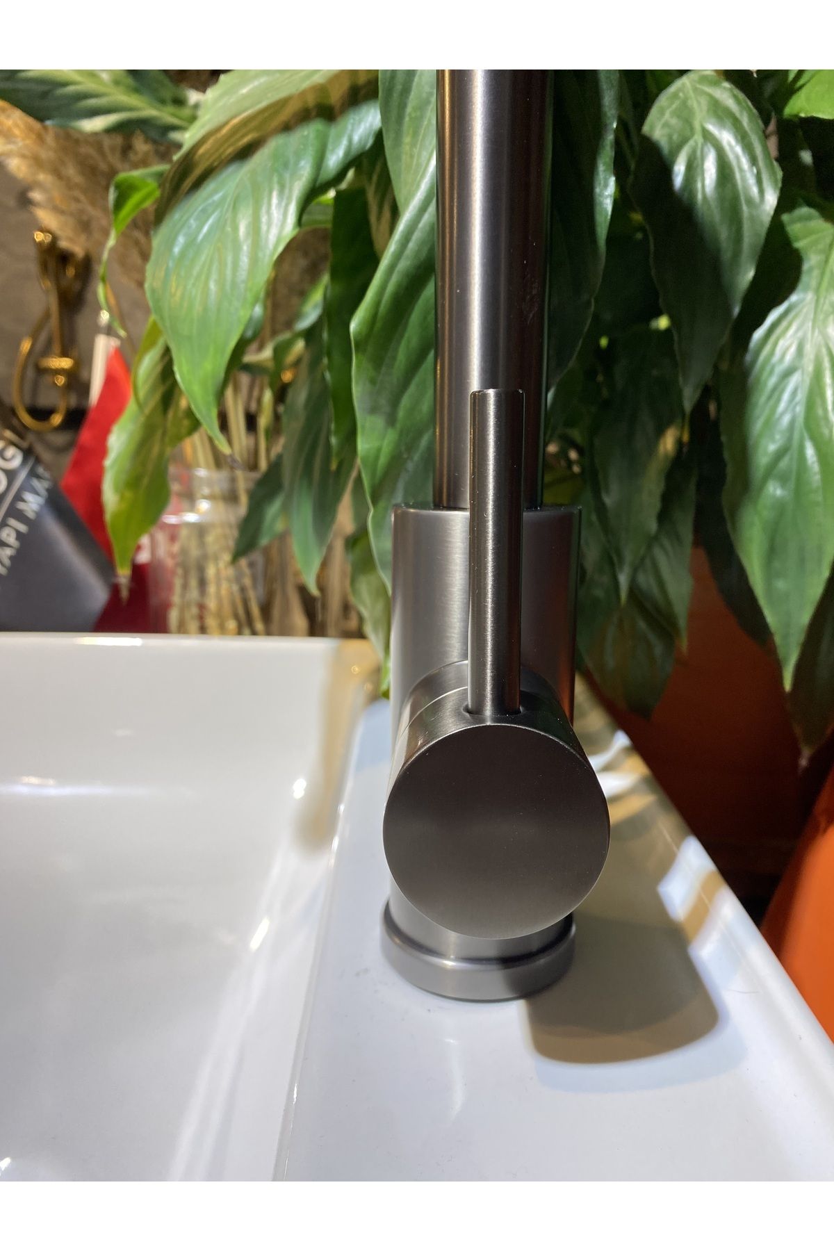 İSAOĞLU YAPI-Anthracite Kitchen Faucet Anthracite Gray Spiral Sink Faucet Extending System Waterfall Flow 4