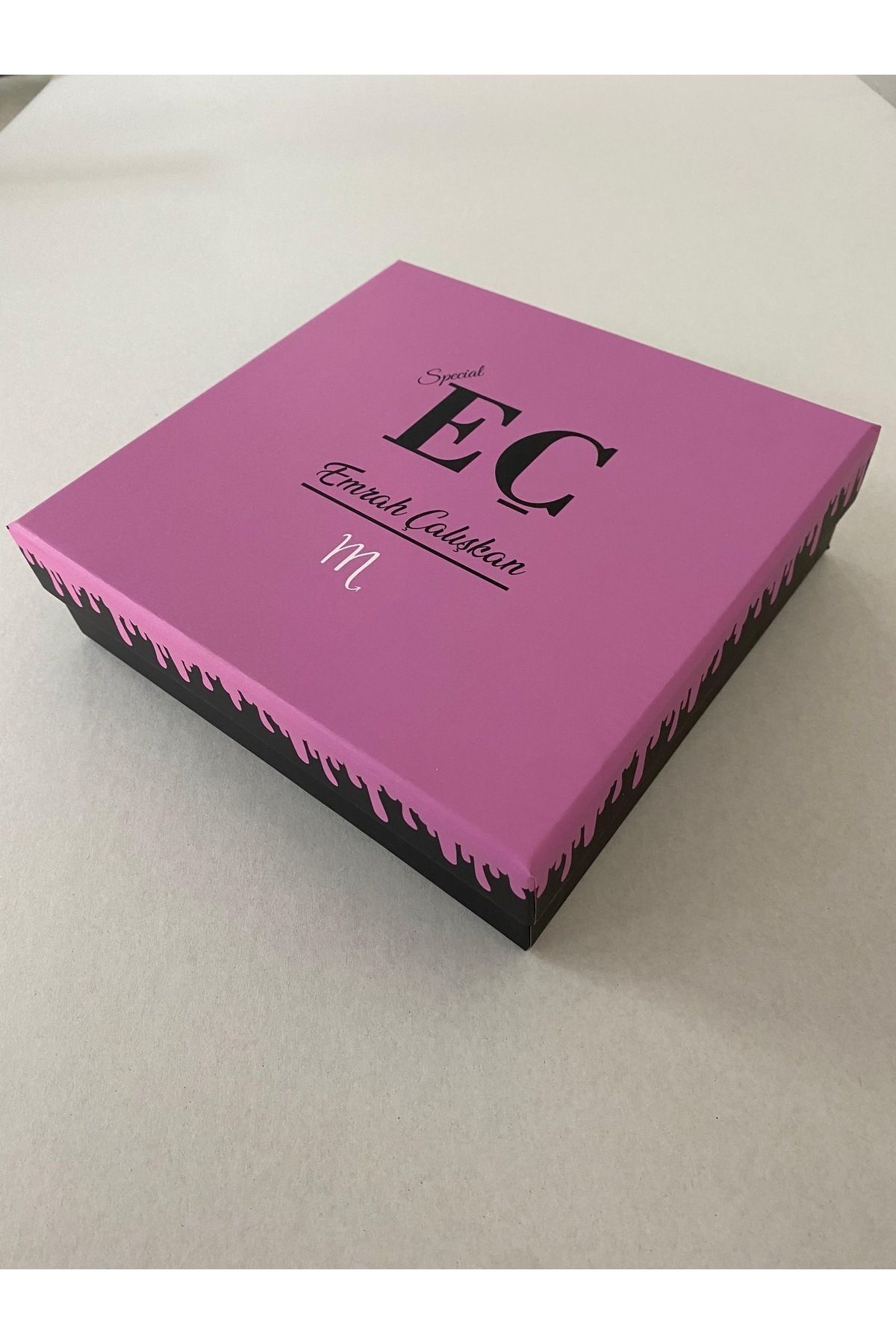 https://cdn.dsmcdn.com/ty1532/product/media/images/prod/QC/20240907/23/21397127-379d-33e4-99b5-fe8b8703d990/1_org_zoom.jpg