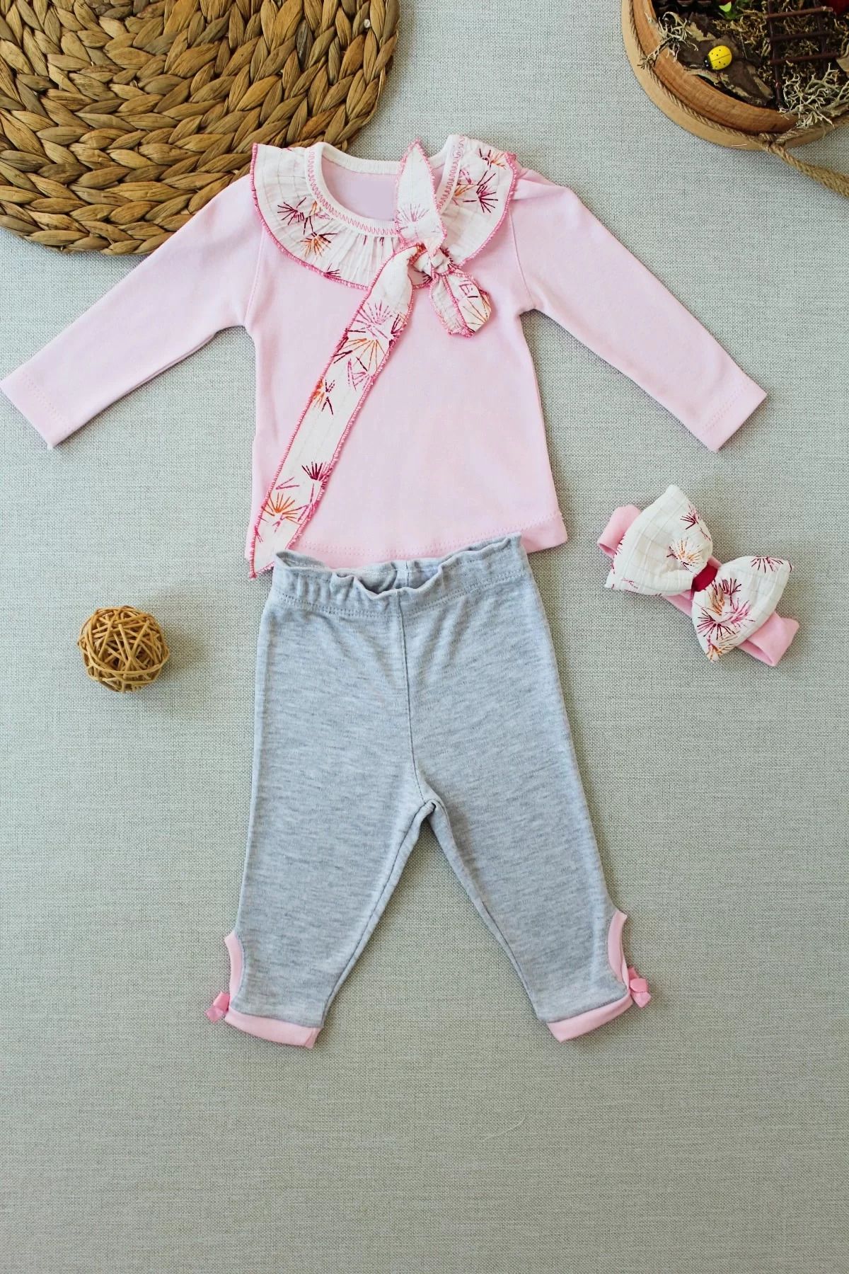 mlle pivot bandandan avec des manches longues et des manches de bébé rose