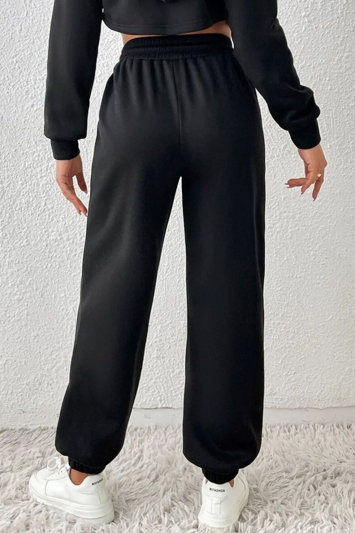 https://cdn.dsmcdn.com/ty1532/product/media/images/prod/QC/20240908/18/dcbf0d18-67f9-3473-84f7-3a103f8f108a/1_org_zoom.jpg