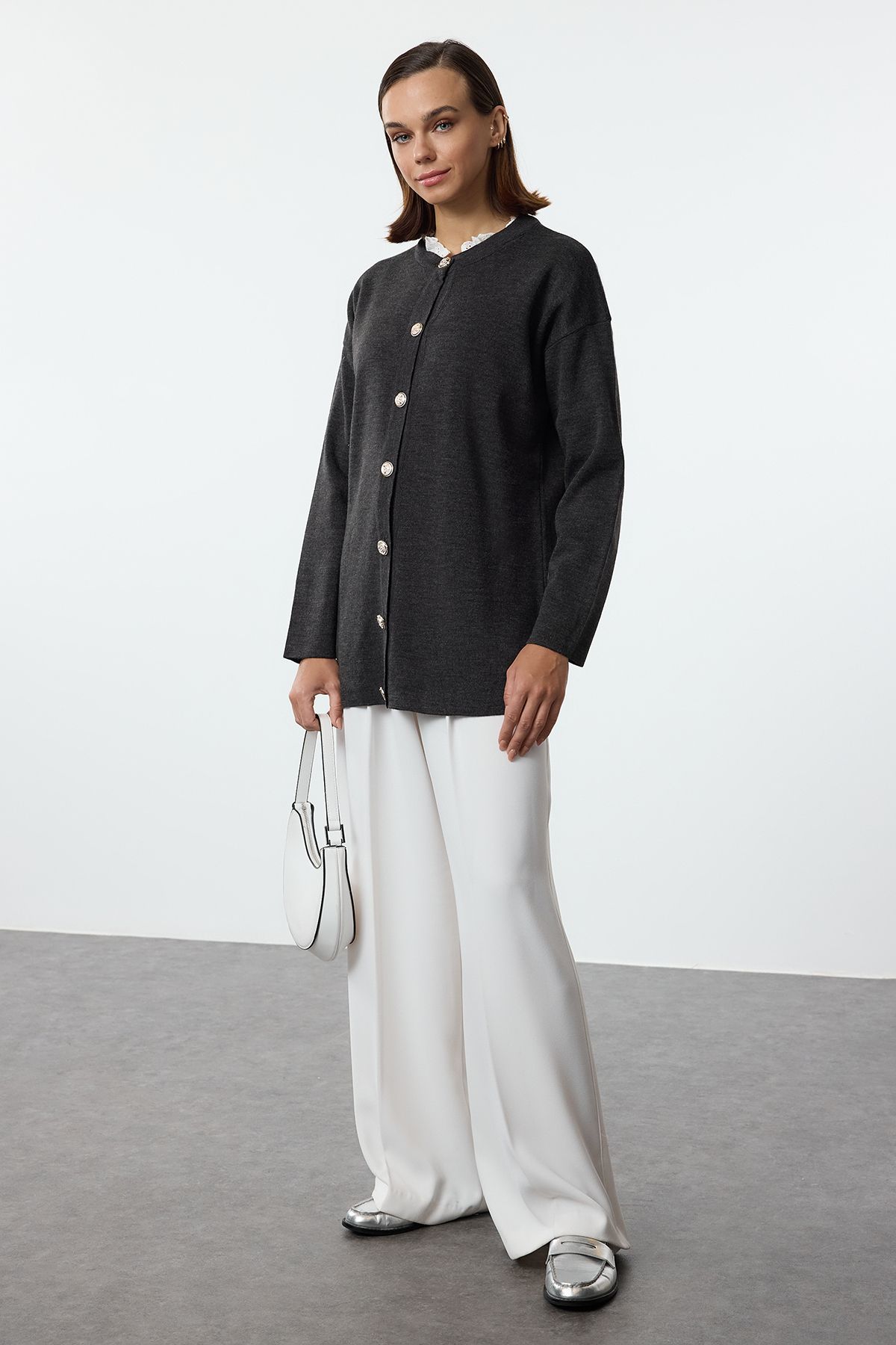 complete the look image
