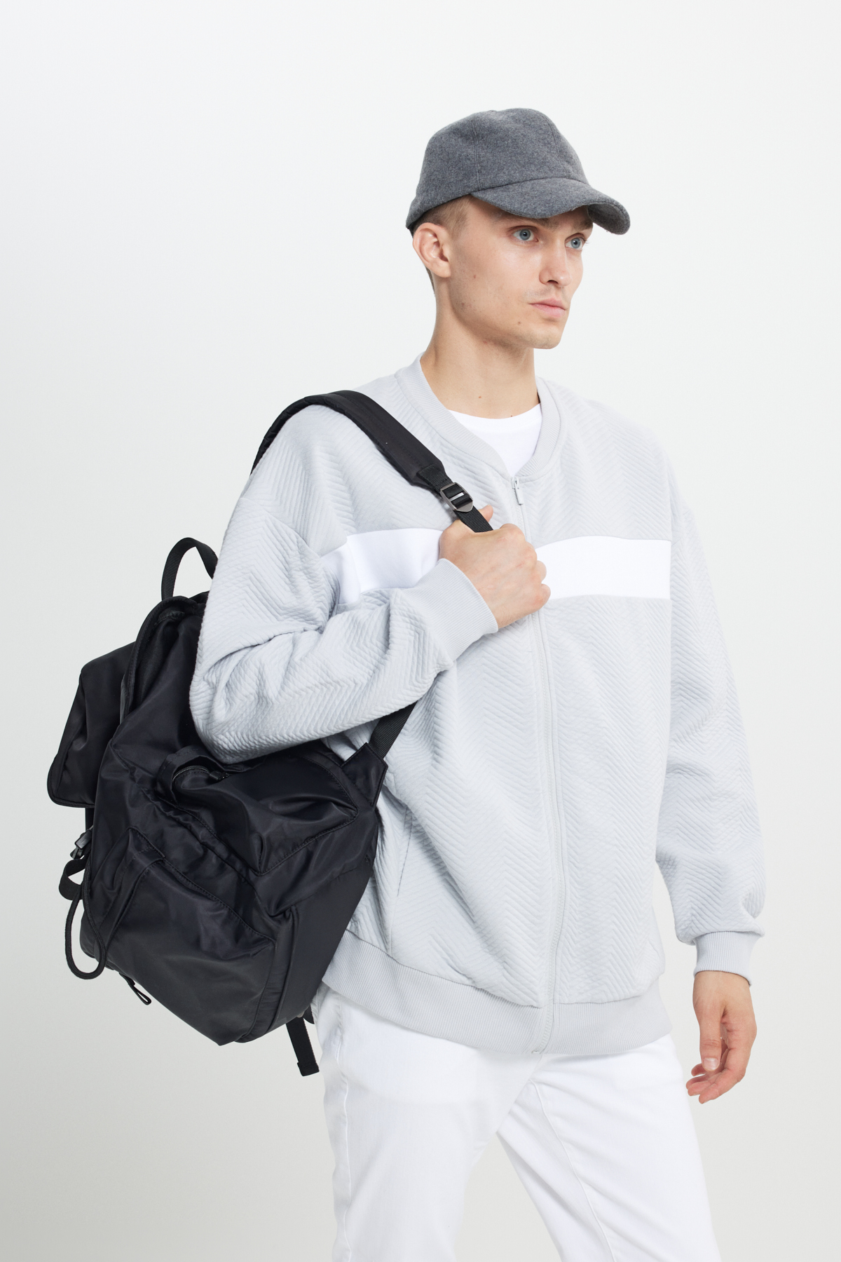 Erkek Açık Gri Oversize Bol Kesim Içi Polarlı 3 Iplik Kolej Yaka Desenli Sweatshirt Ceket