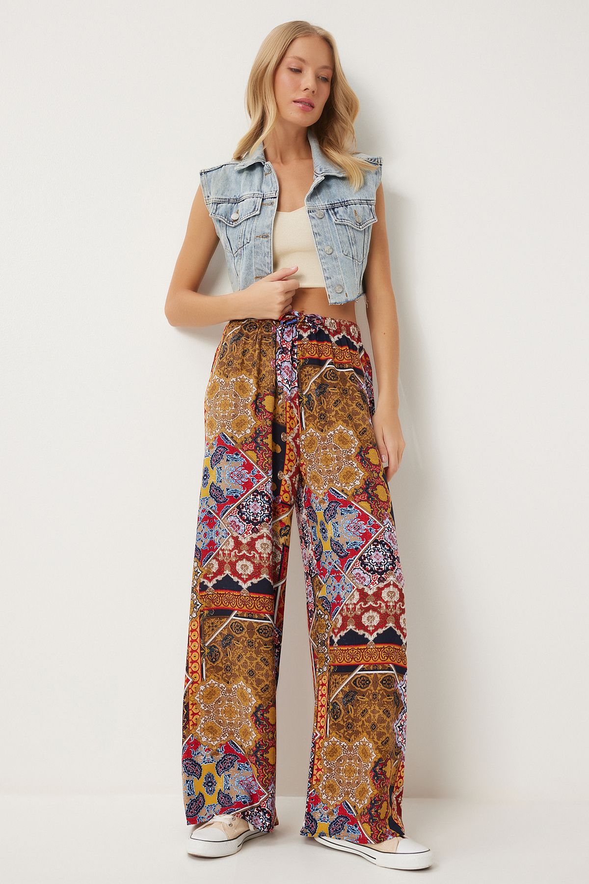 Happiness İstanbul-Pantaloni Palazzo de damă din viscoză cu model de țiglă muștar - EN00606 2