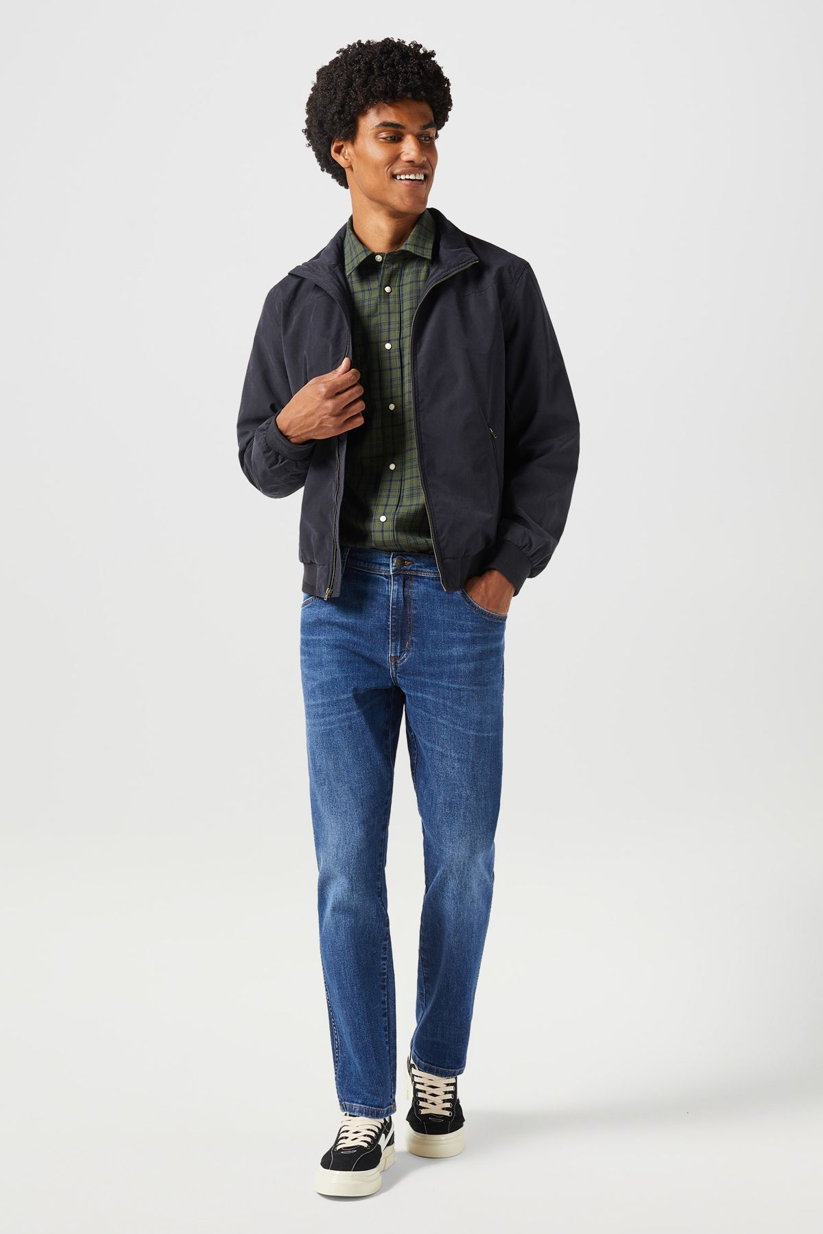 complete the look image