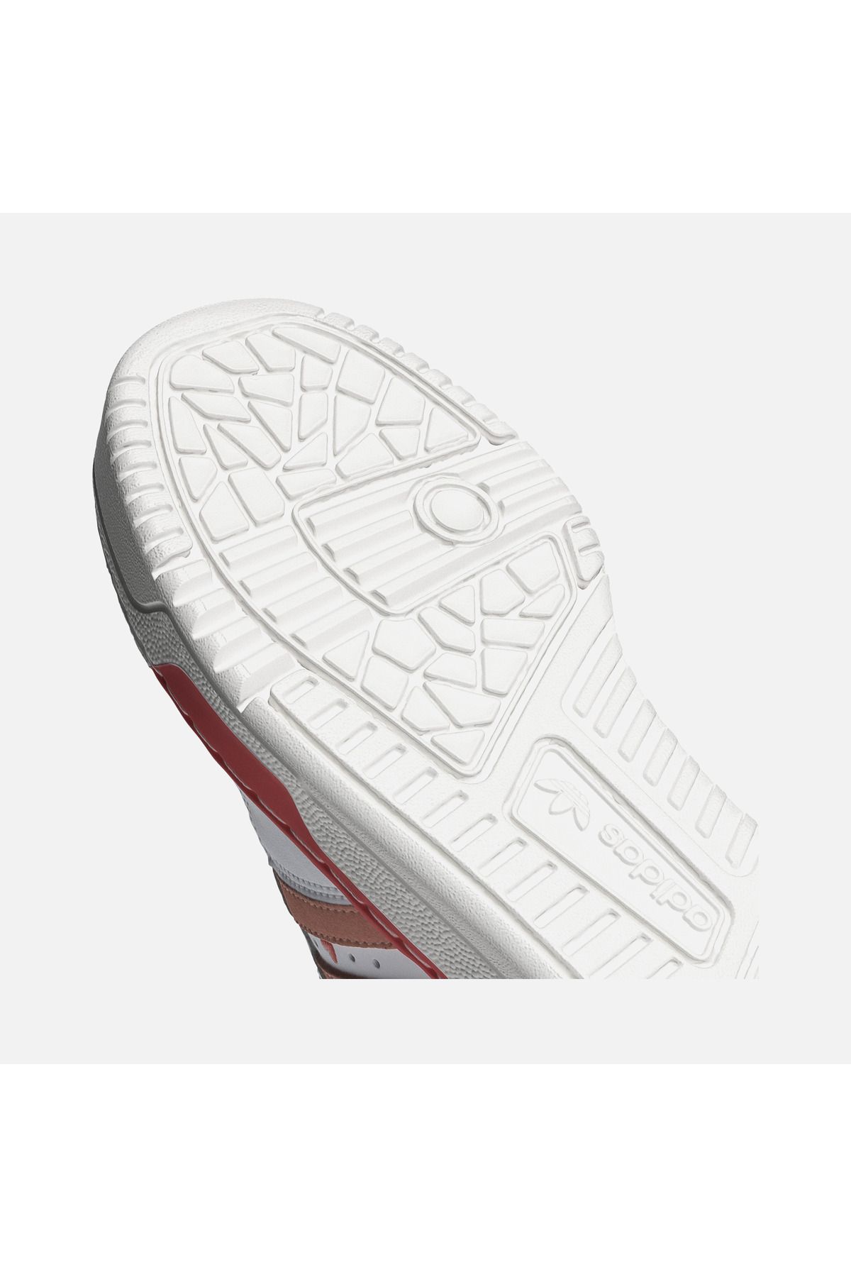 اسنیکر سفید زنانه کفش ورزشی با لباس پایین adidas