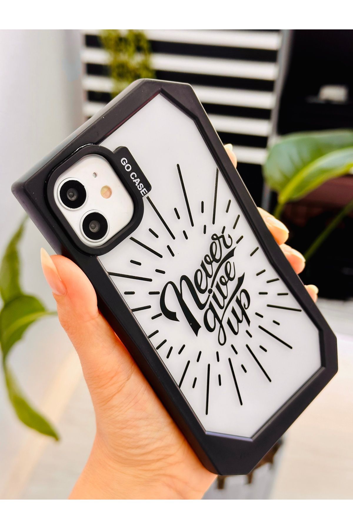 Go Aksesuar-حافظة من السيليكون الناعم المتوافقة مع هاتف Iphone 11 مع تصميم طباعة غير متماثل على الحافة 3