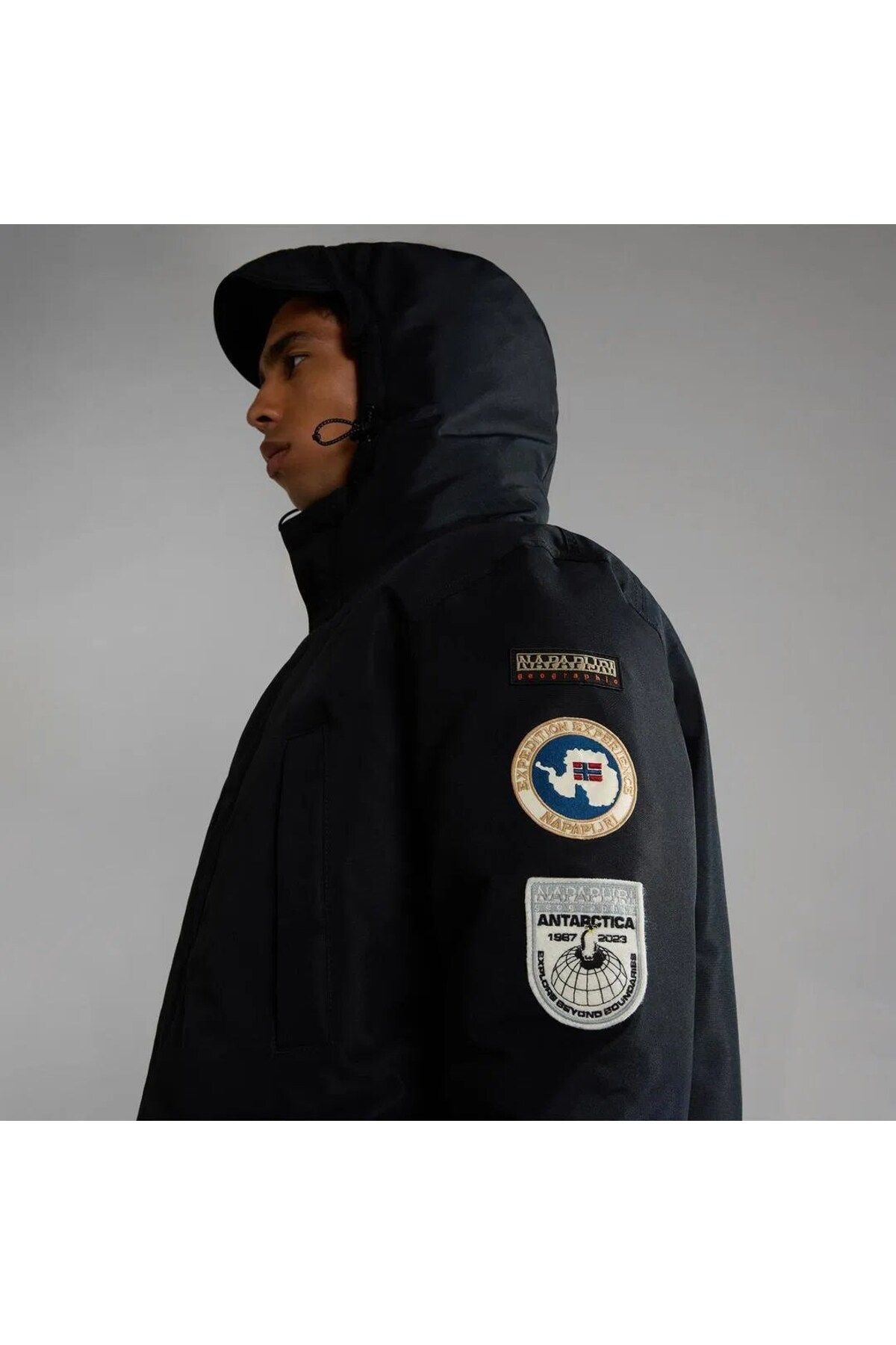 Napapijri-A-Aster Men's Coat - Comfortable Fit and Stylish Design 2