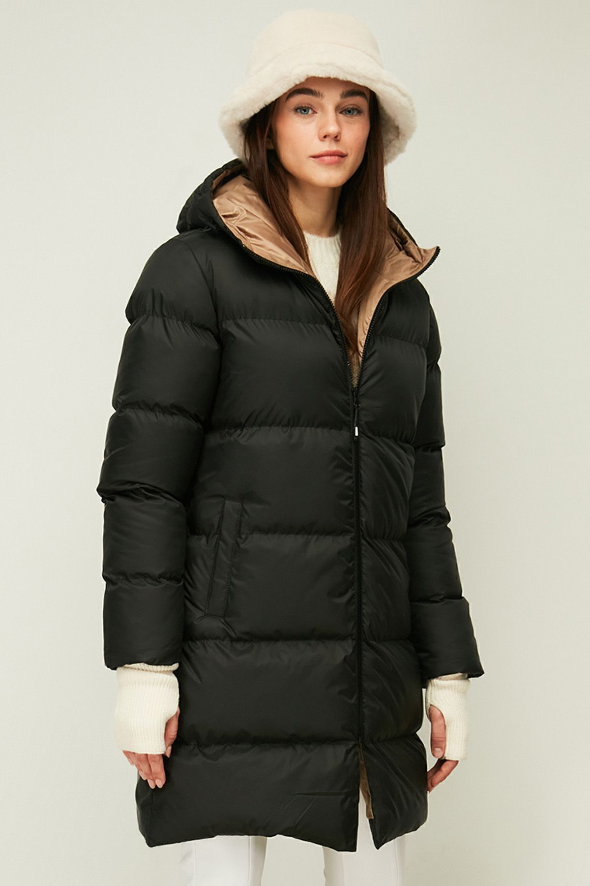 complete the look image