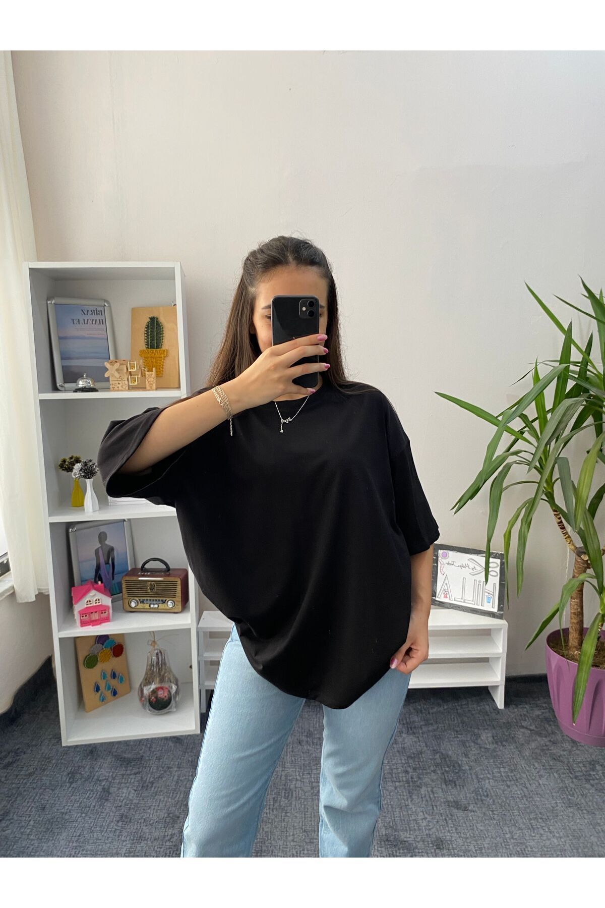 hilla Oversize Bol Kalıplı T-shirt görsel 2