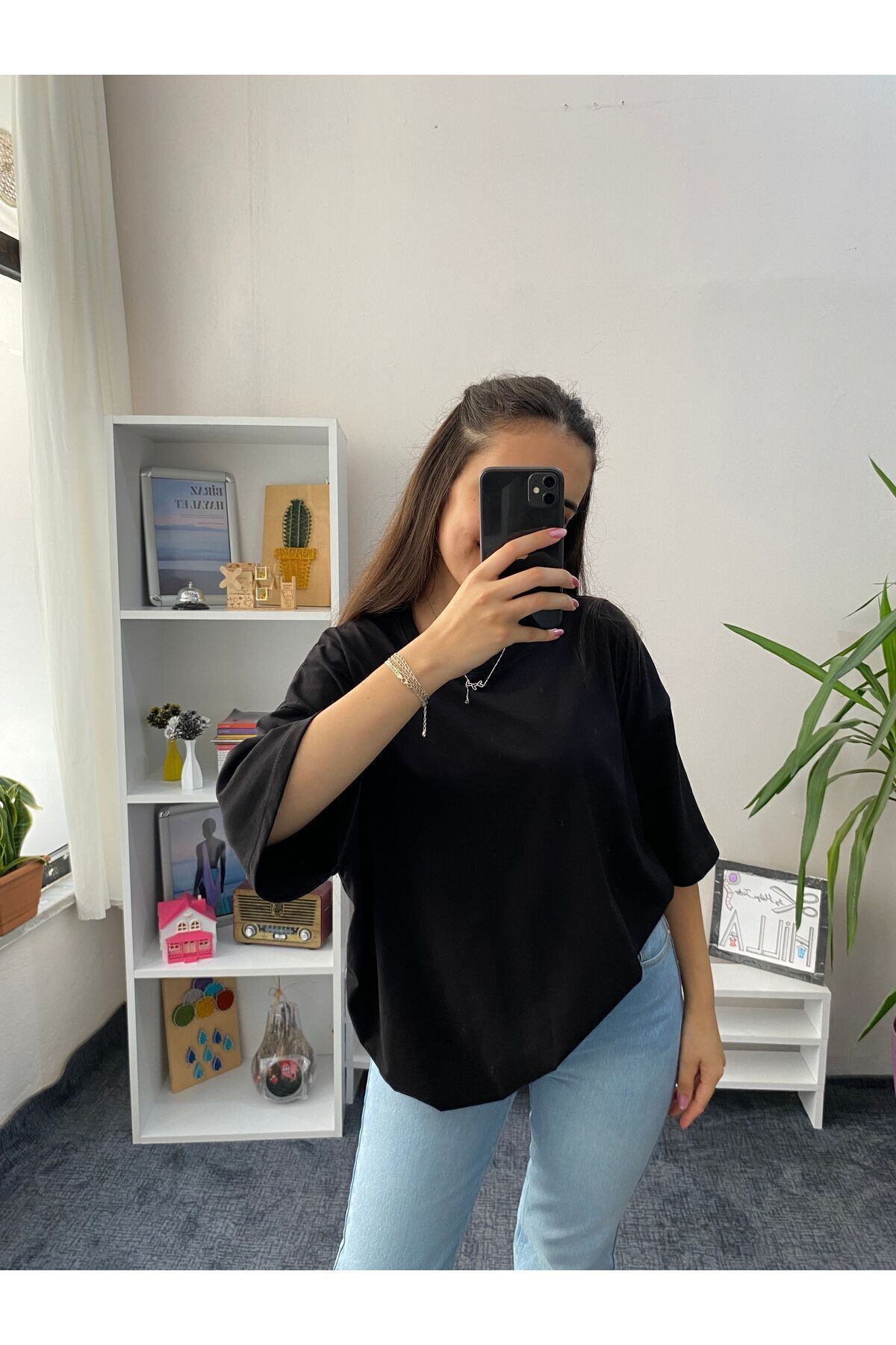 hilla Oversize Bol Kalıplı T-shirt görsel 4