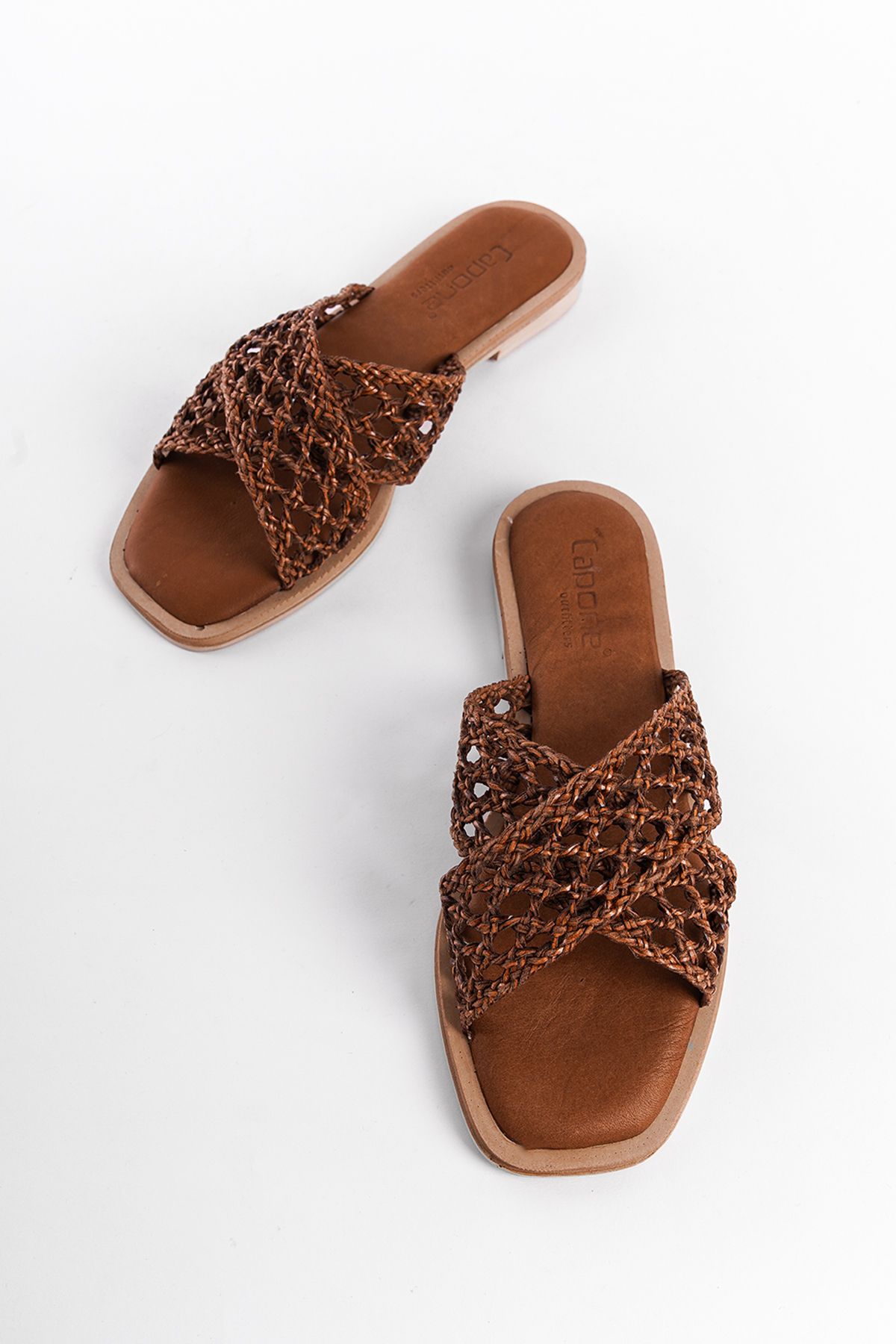 دمپایی چند رنگ زنانه حصیر چرمی واقعی Misis Crazy Flat Heels Dlippers Capone Outfitters