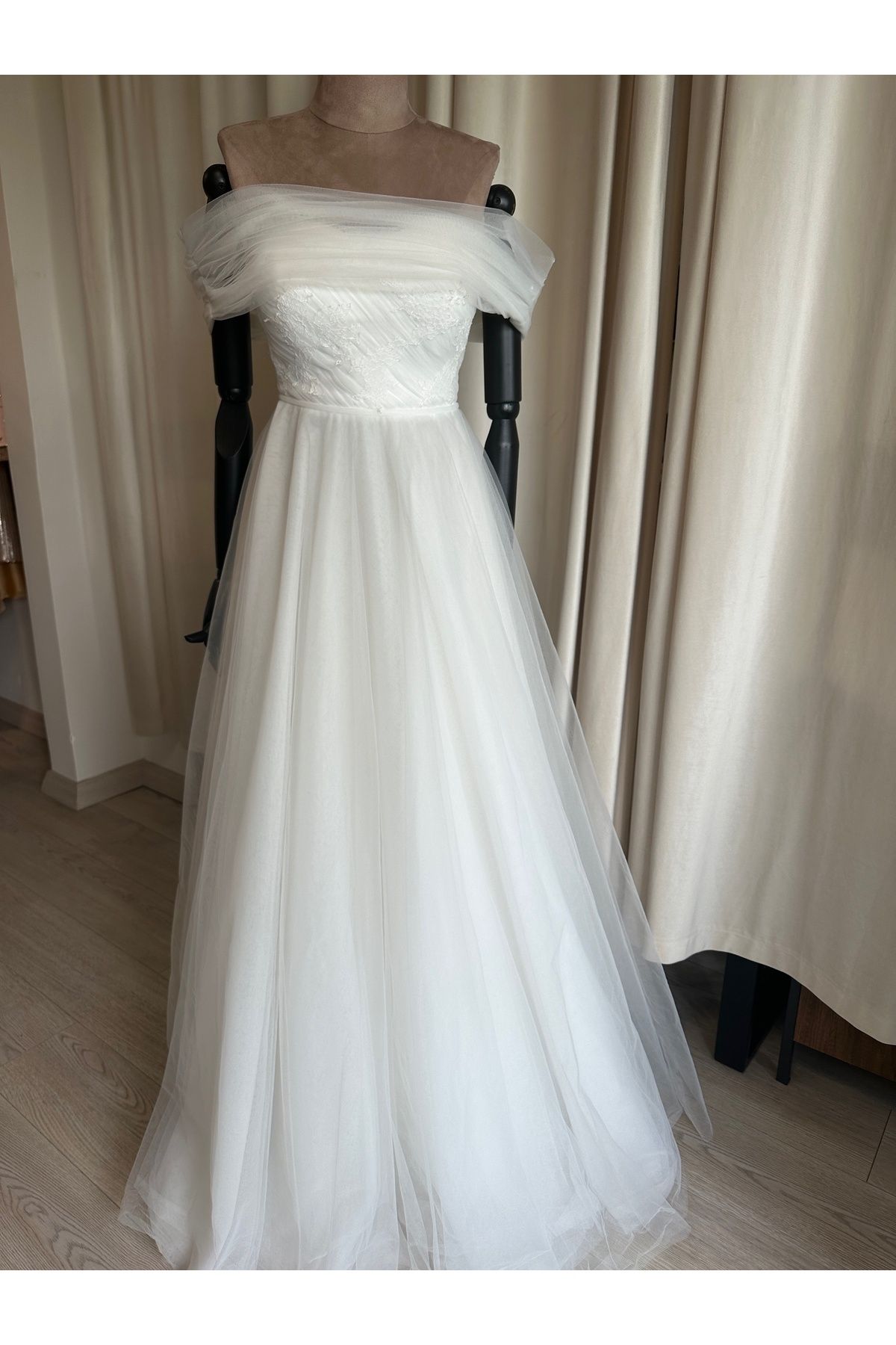 https://cdn.dsmcdn.com/ty1533/product/media/images/prod/QC/20240910/16/7690fe88-2cf7-3125-867f-ec9d747fab61/1_org_zoom.jpg
