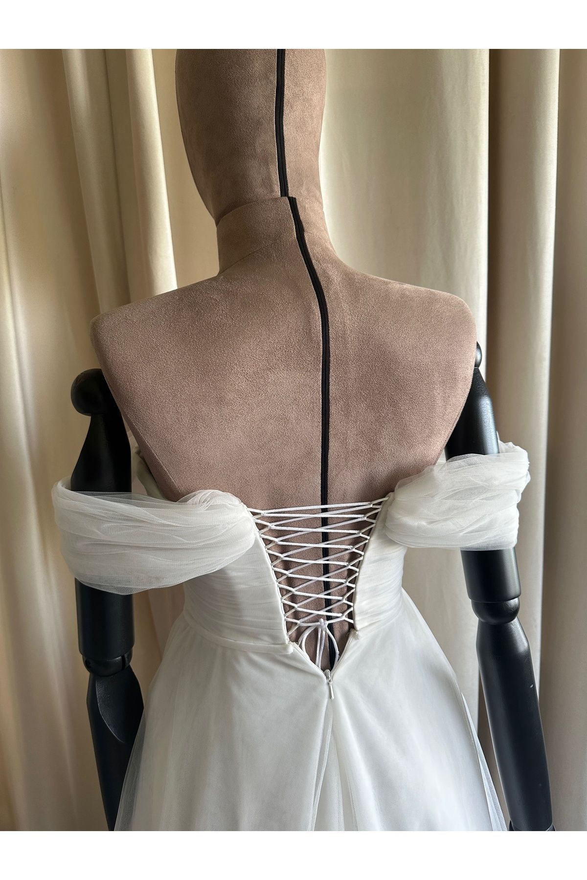https://cdn.dsmcdn.com/ty1533/product/media/images/prod/QC/20240910/16/90b2d831-99ad-3e8f-90e6-39a236e4fcf0/1_org_zoom.jpg