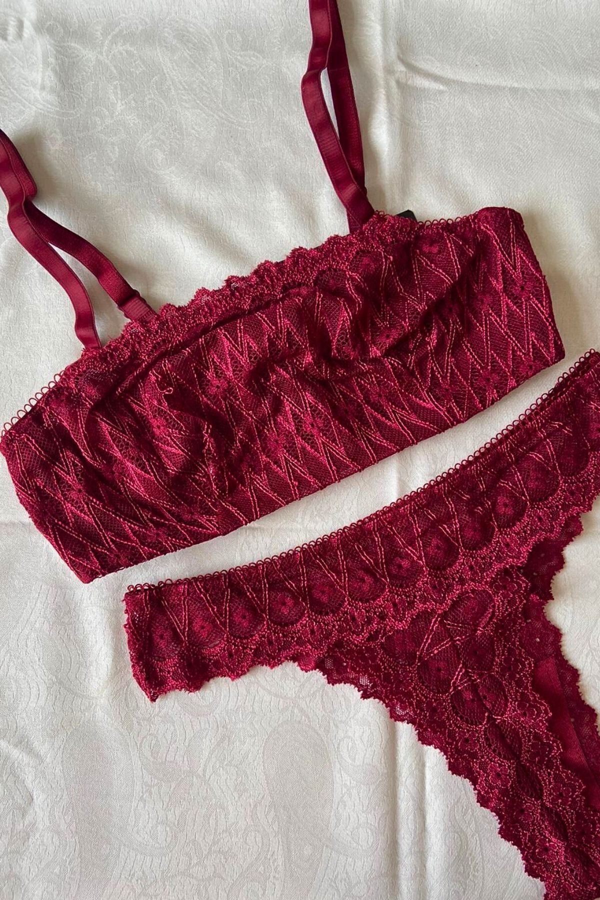 Moldina Kadın Bordo Balenli Dantelli Büstiyer Sütyen Takım